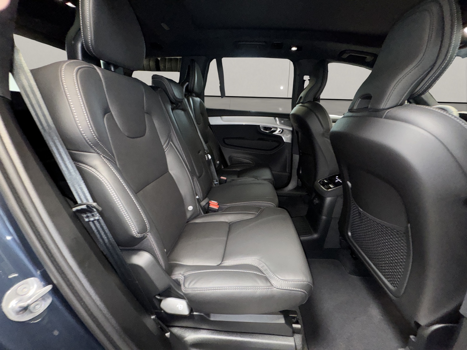 VOLVO XC90 2.0 T8 TE Black Edition eAWD-image-14
