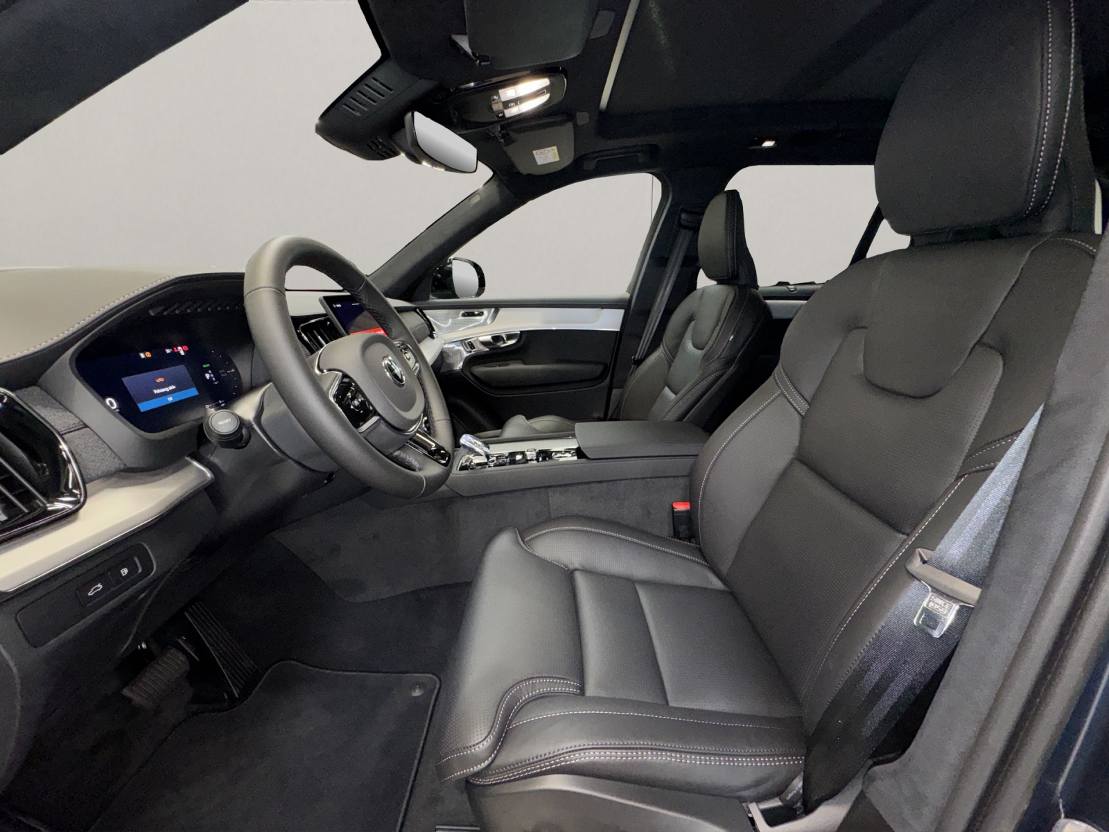VOLVO XC90 2.0 T8 TE Black Edition eAWD-image-10