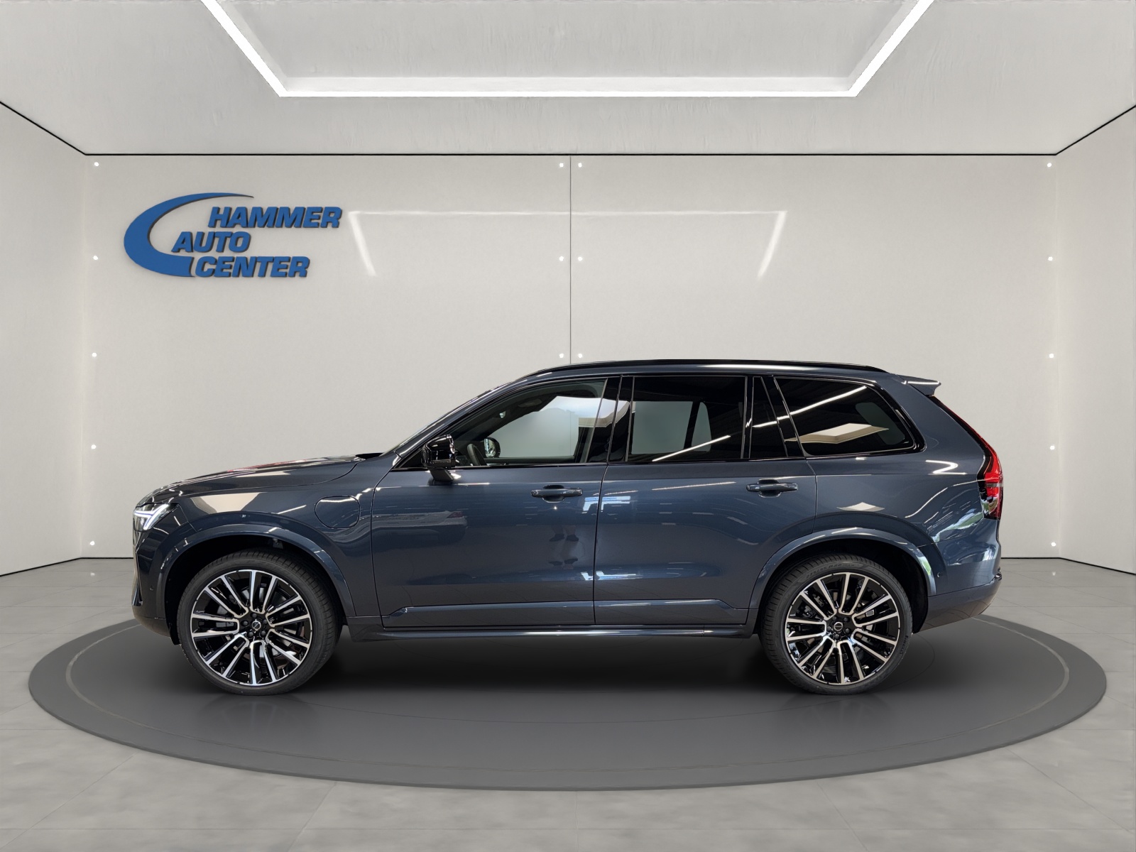 VOLVO XC90 2.0 T8 TE Black Edition eAWD-image-1
