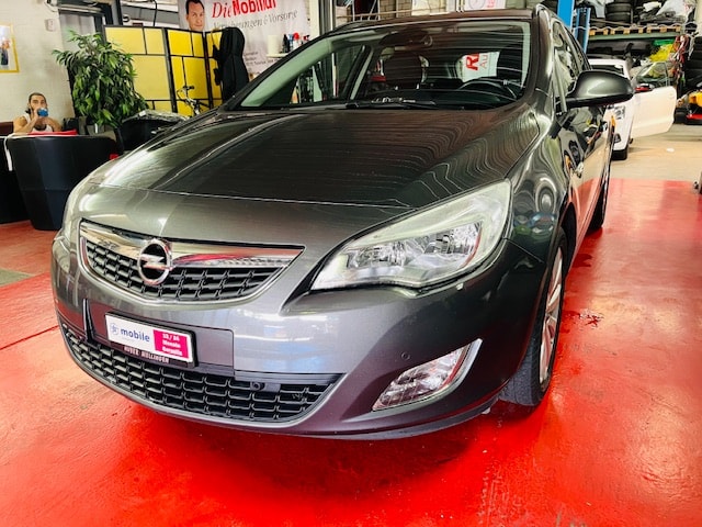 OPEL Astra SportsTourer 1.4i 16V Turbo-image-0