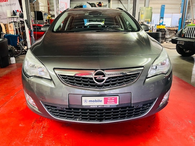 OPEL Astra SportsTourer 1.4i 16V Turbo-image-15