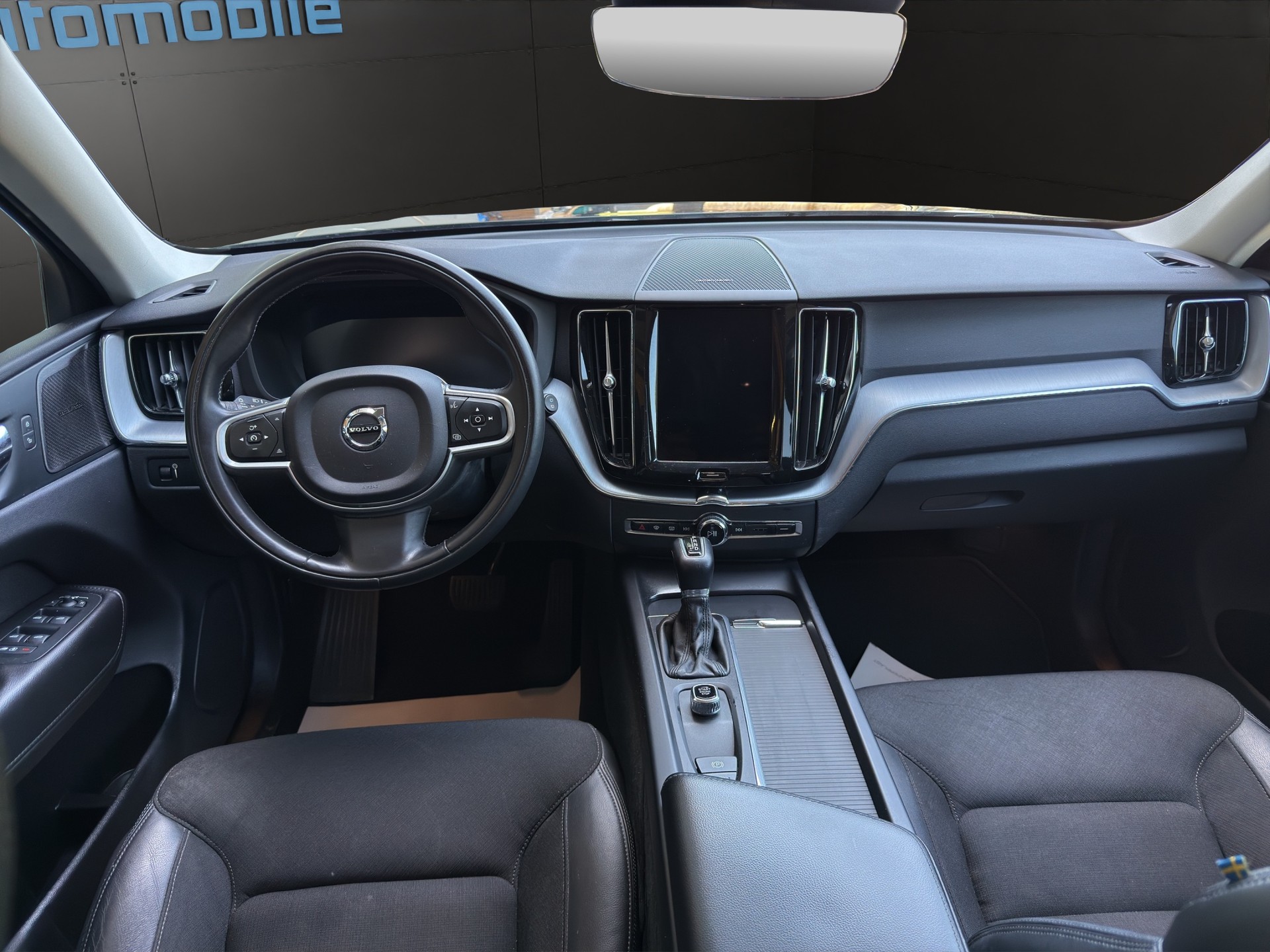 VOLVO VOLVO XC60 D4 AWD Inscription-image-3