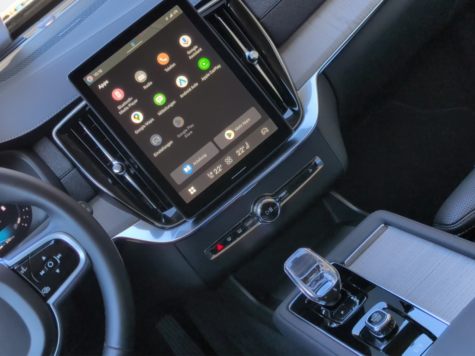 VOLVO XC90 2.0 B5 MH Plus Bright AWD-image-17