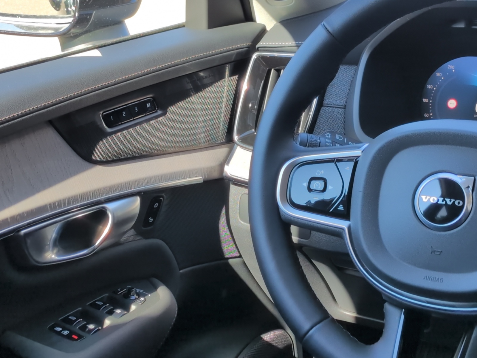 VOLVO XC90 2.0 B5 MH Plus Bright AWD-image-16
