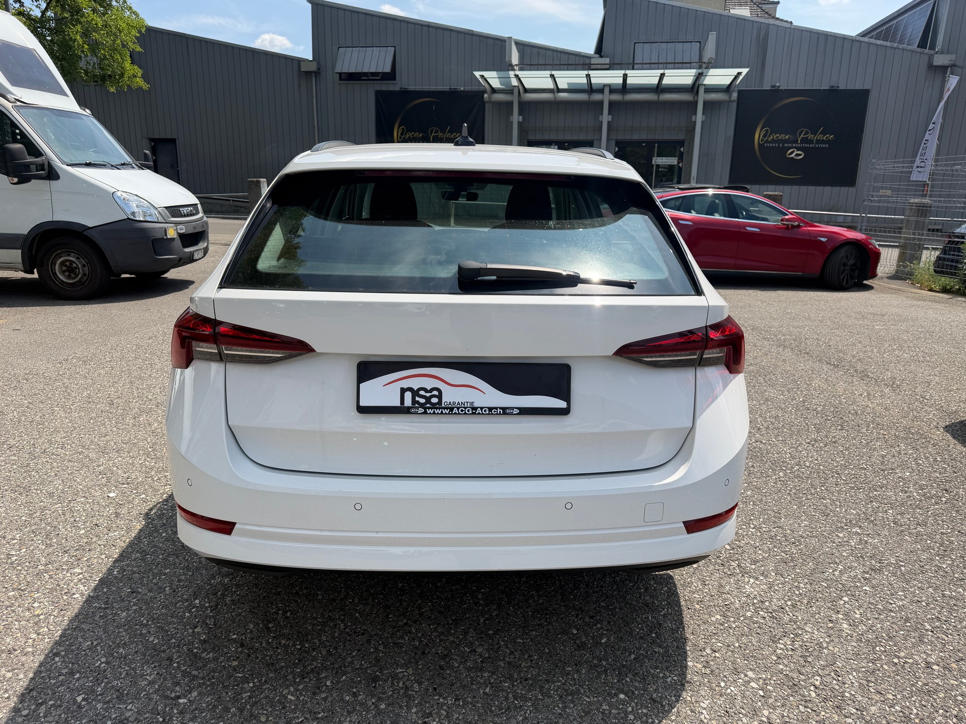 SKODA Octavia Combi 2.0 TDI DSG Ambition 4x4 * Gr. Navi * LED * PDC V&H ** Tempomat * Ab MFK-image-13