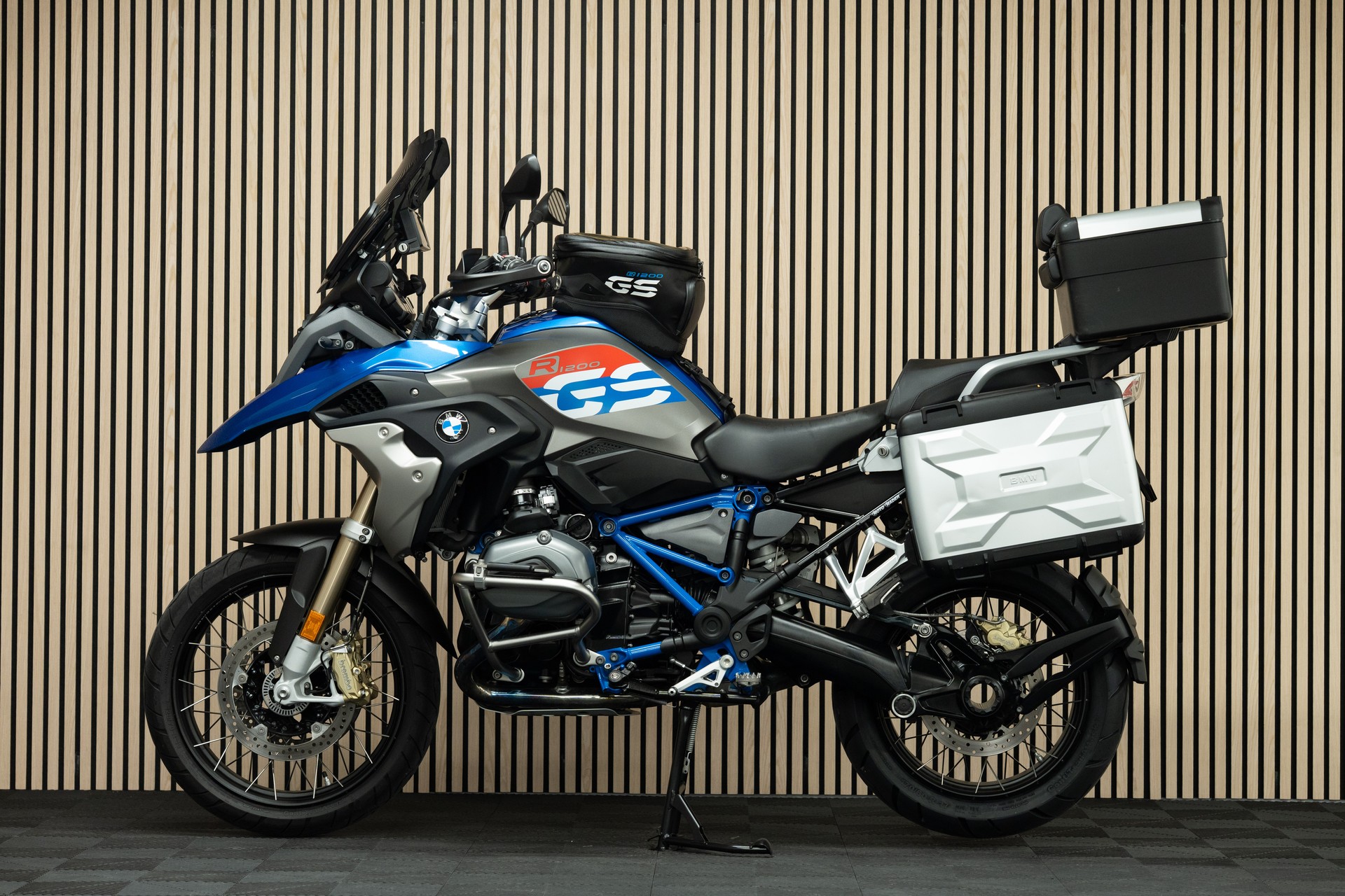 BMW R 1200 GS Rallye-showroom-element-1