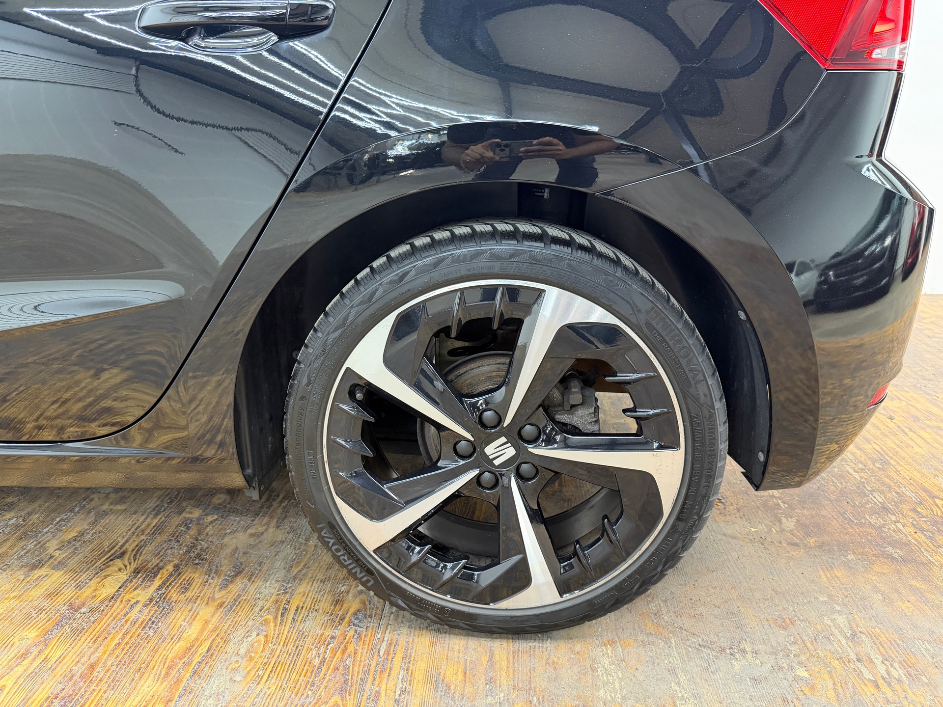 SEAT Ibiza 1.0 EcoTSI Hola FR DSG-image-9