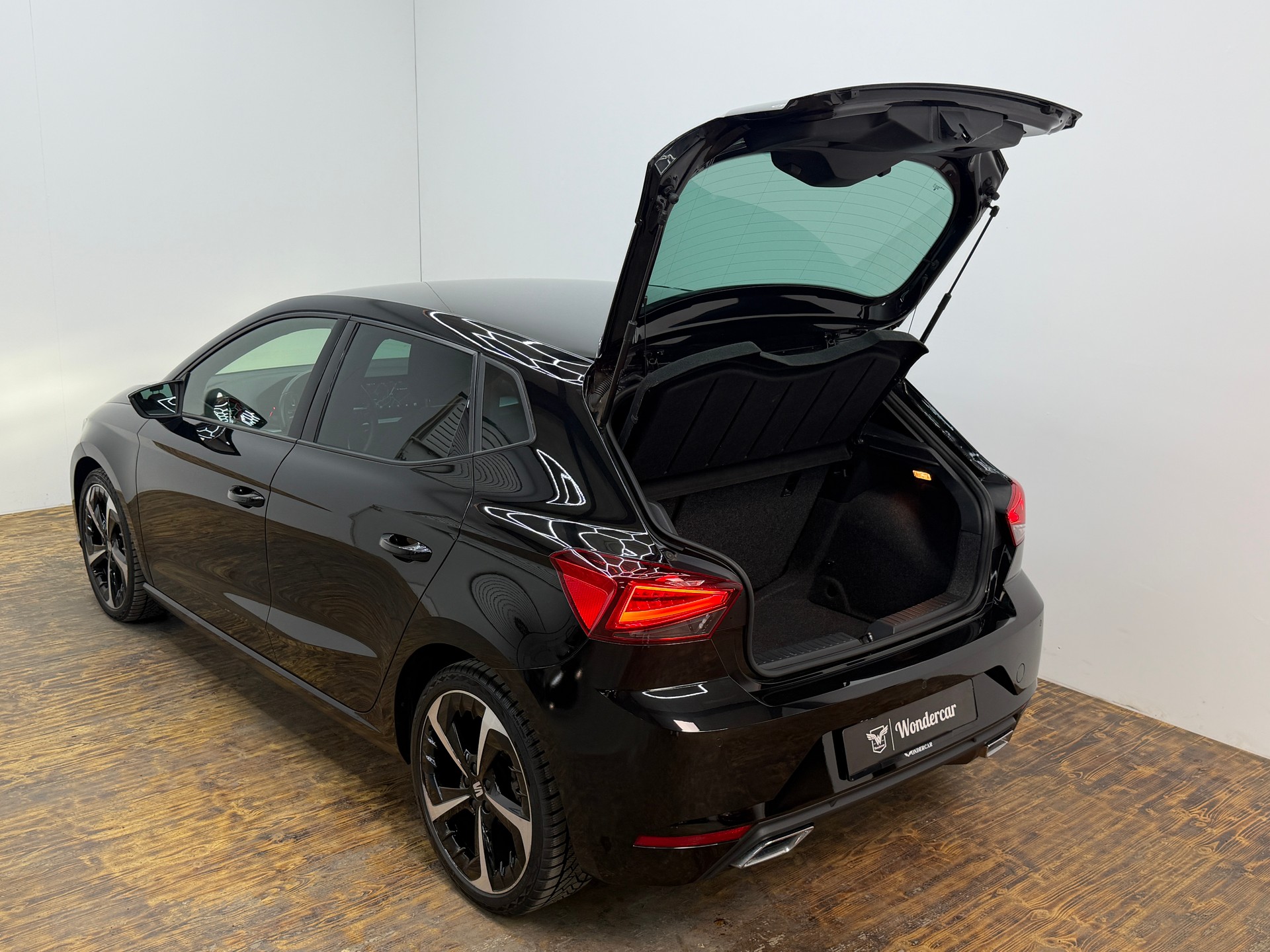 SEAT Ibiza 1.0 EcoTSI Hola FR DSG-image-15