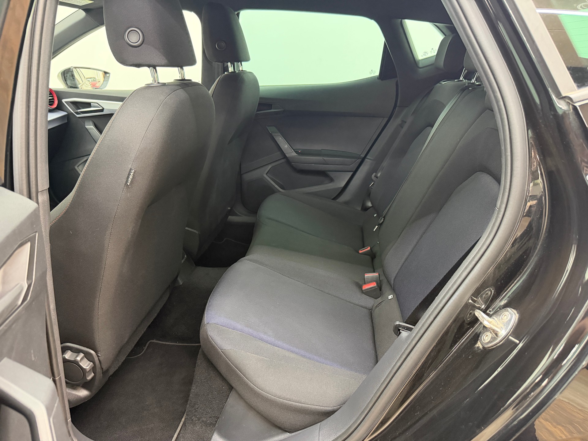 SEAT Ibiza 1.0 EcoTSI Hola FR DSG-image-14