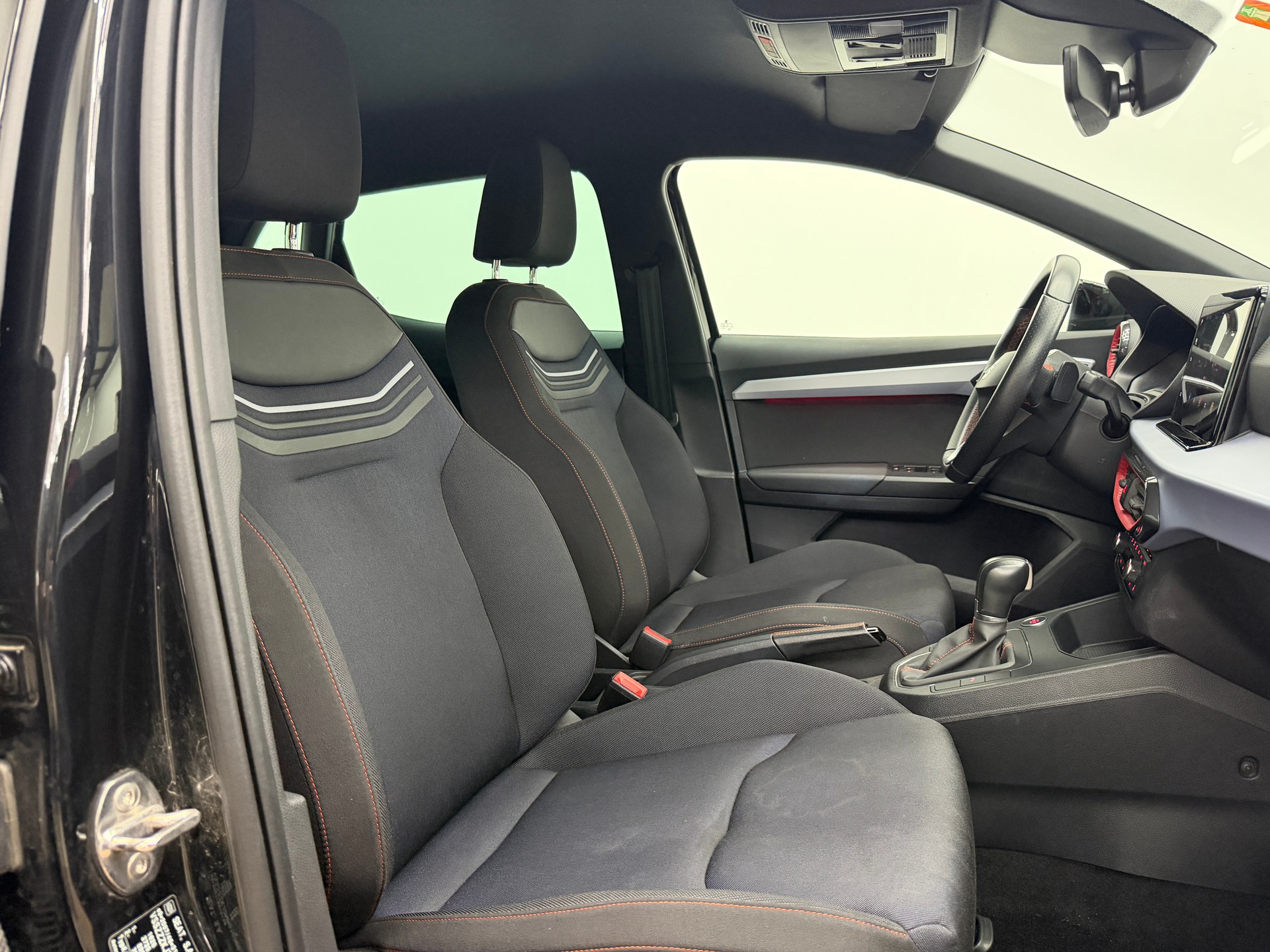 SEAT Ibiza 1.0 EcoTSI Hola FR DSG-image-13