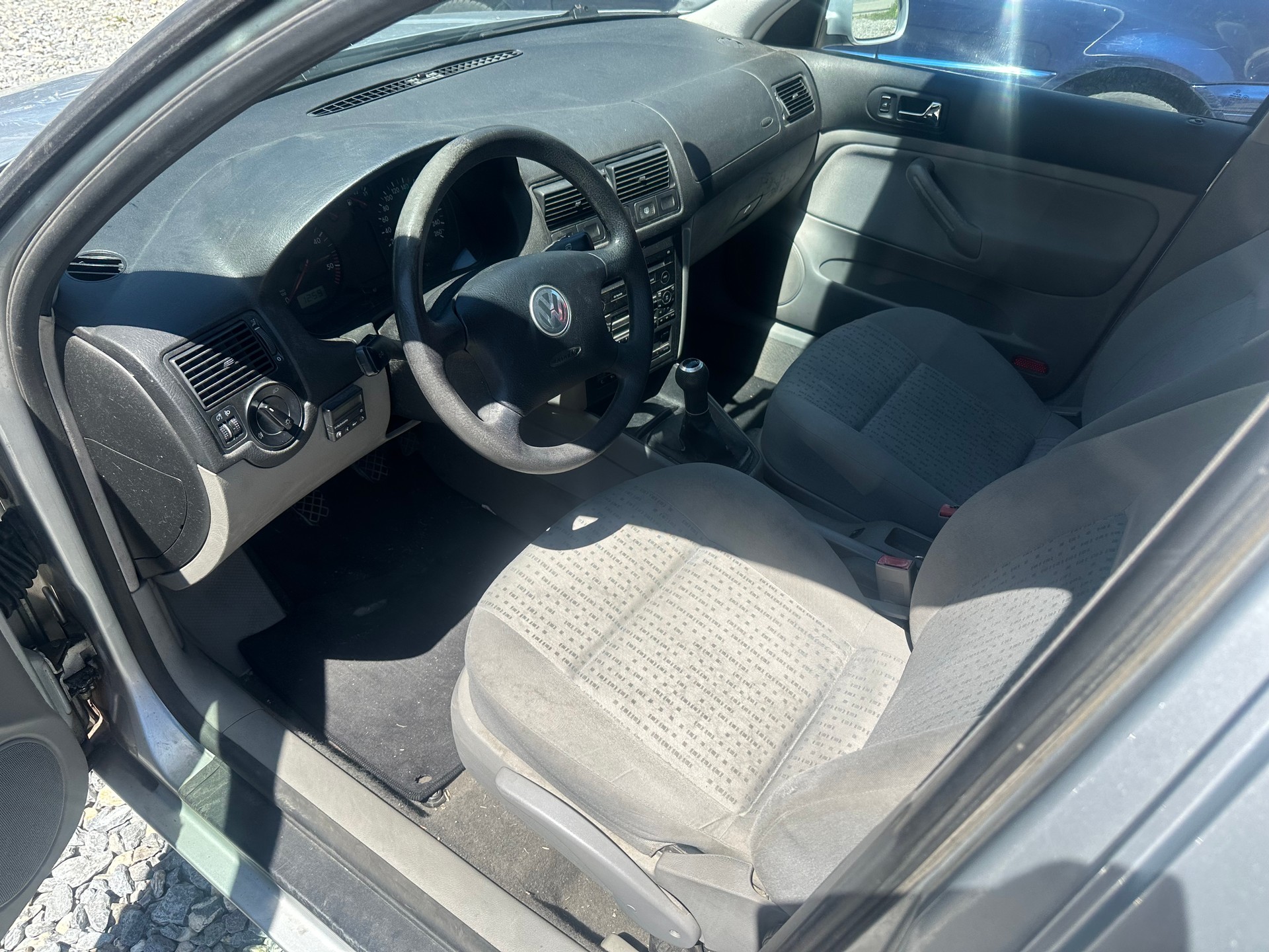 VW Golf 1.9 TDI Comfortline 4Motion-image-8