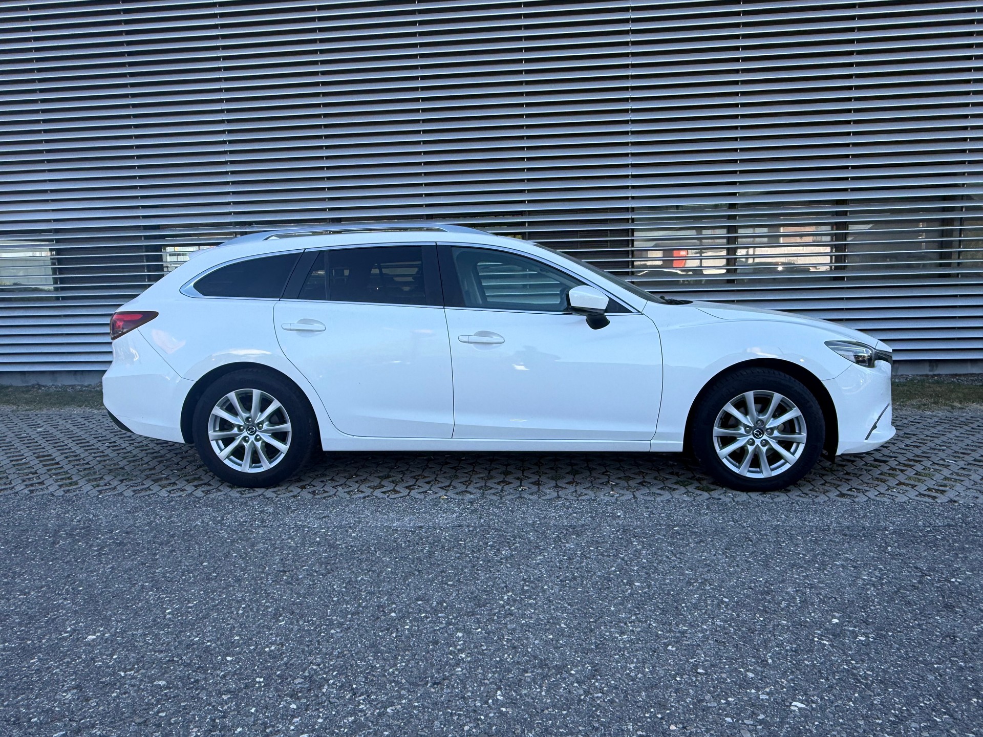 MAZDA 6 Sportwagon SKYACTIV-D 150 Ambition AWD-image-1