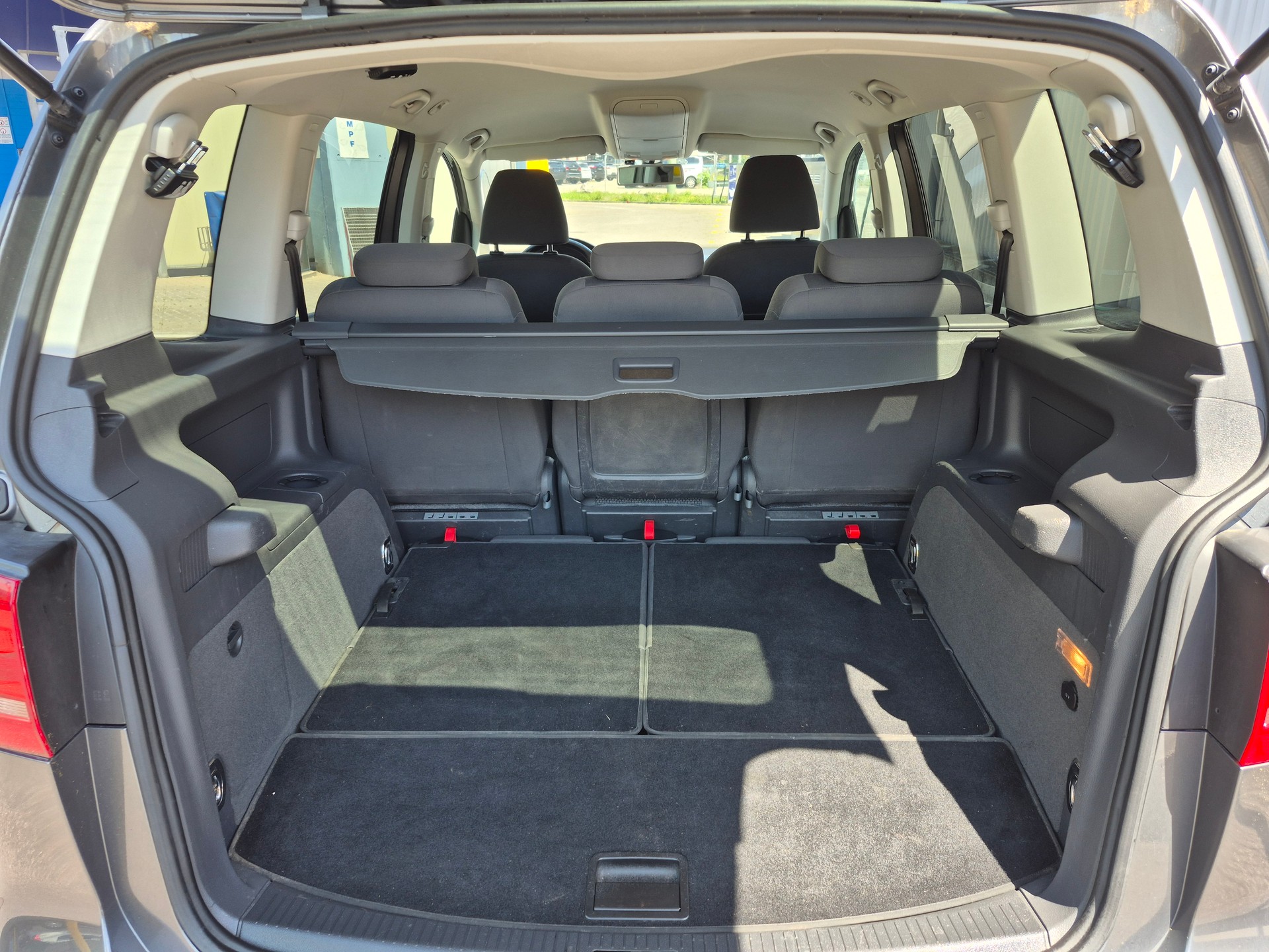 VW 1.6 TDI 105 Trendline. DSG-image-2