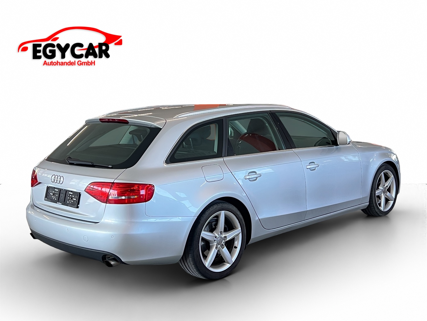 AUDI A4 Avant 2.0 TFSI quattro-image-5