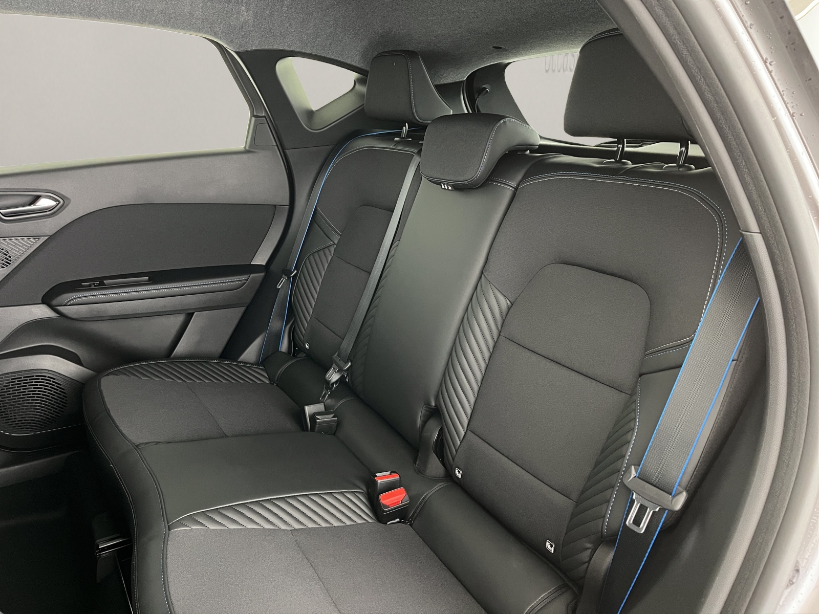 RENAULT Captur 1.8 E-Tech esprit Alpine-image-16