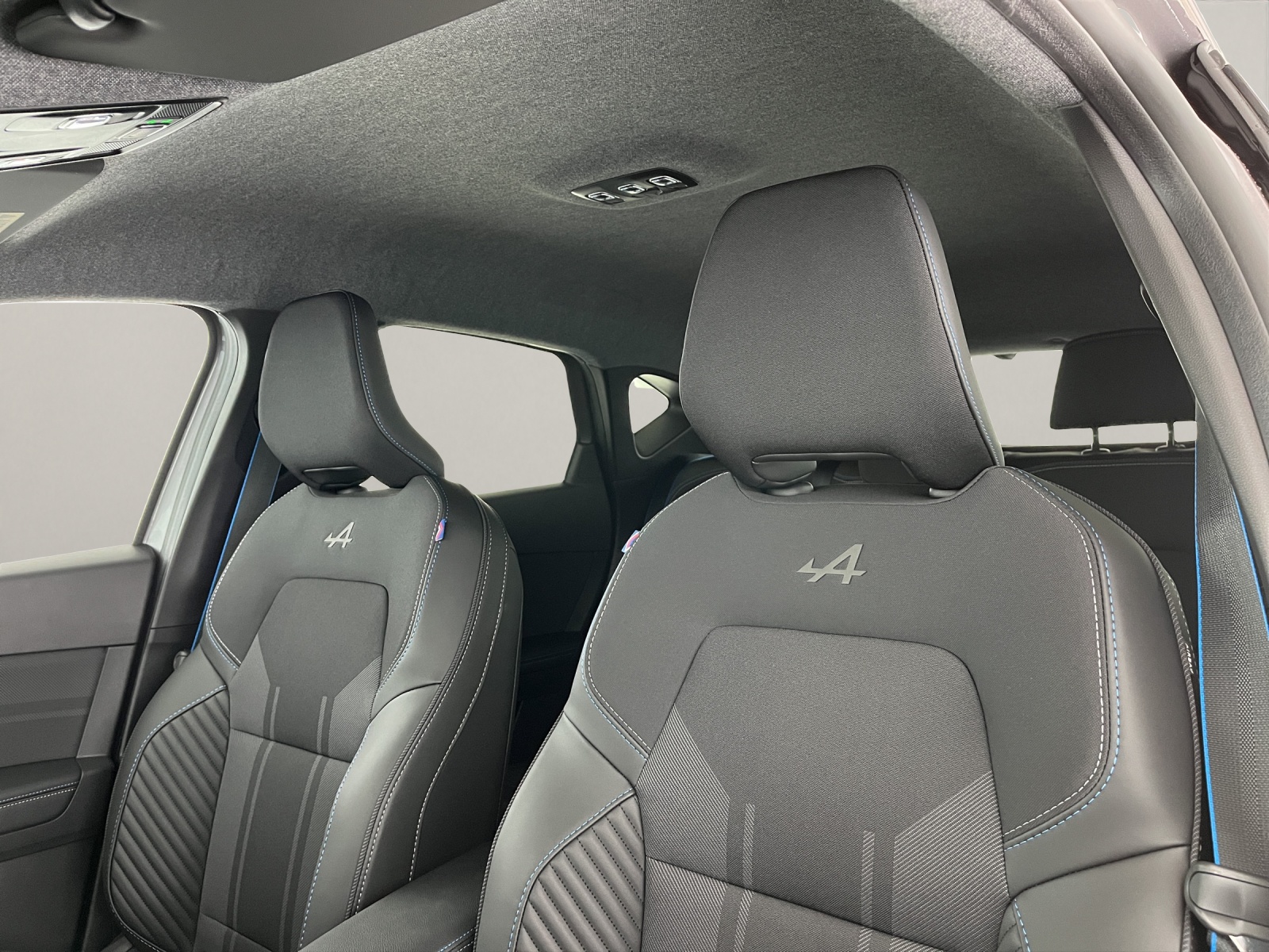 RENAULT Captur 1.8 E-Tech esprit Alpine-image-14