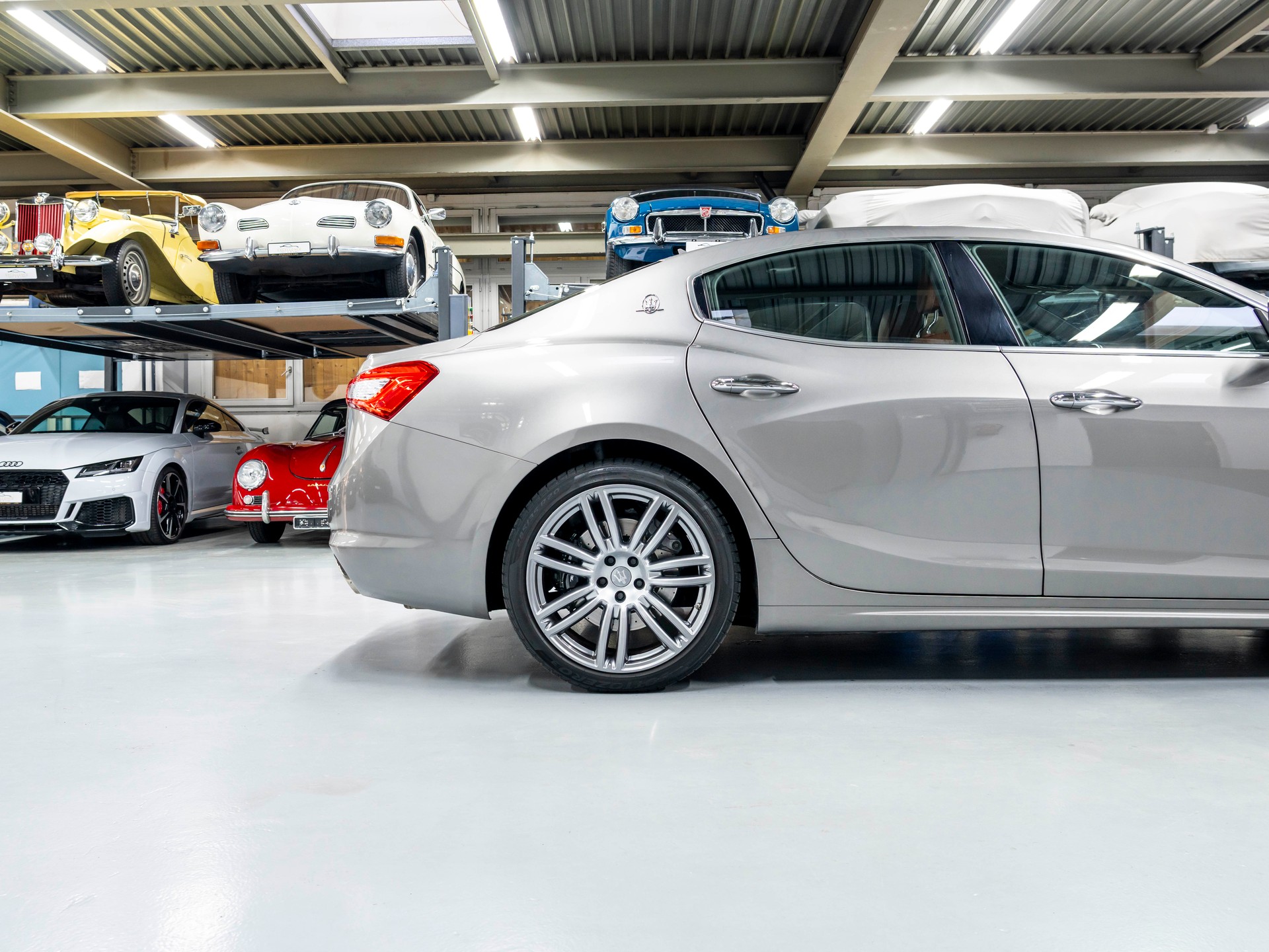 MASERATI Ghibli S Q4 3.0 V6 GranLusso Automatica-image-11