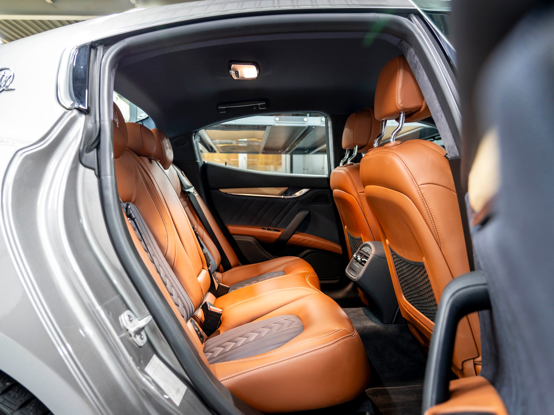 MASERATI Ghibli S Q4 3.0 V6 GranLusso Automatica-image-23