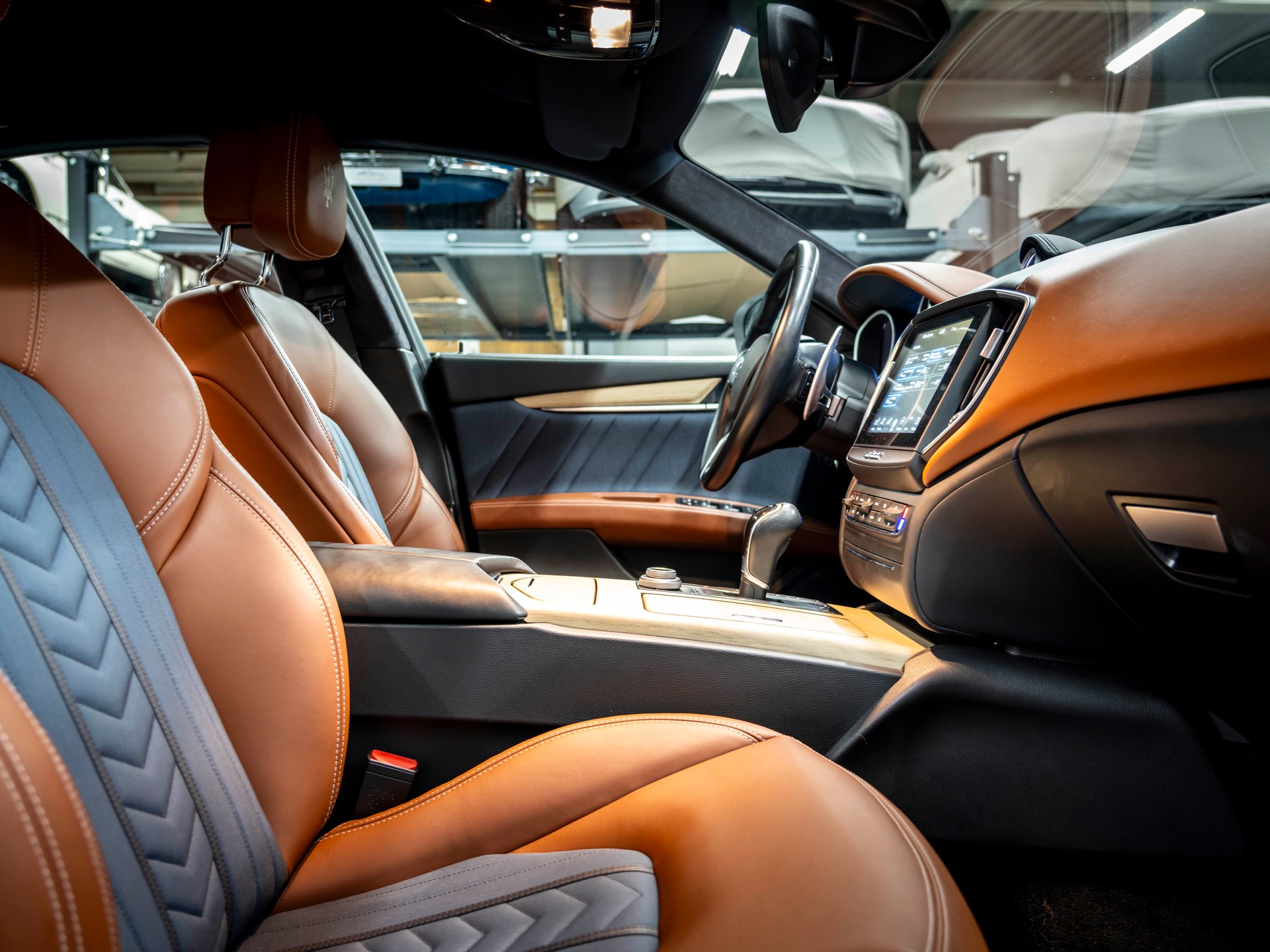 MASERATI Ghibli S Q4 3.0 V6 GranLusso Automatica-image-20