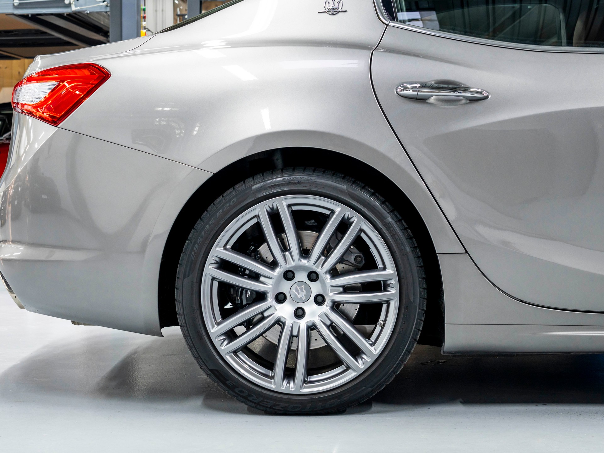 MASERATI Ghibli S Q4 3.0 V6 GranLusso Automatica-image-10