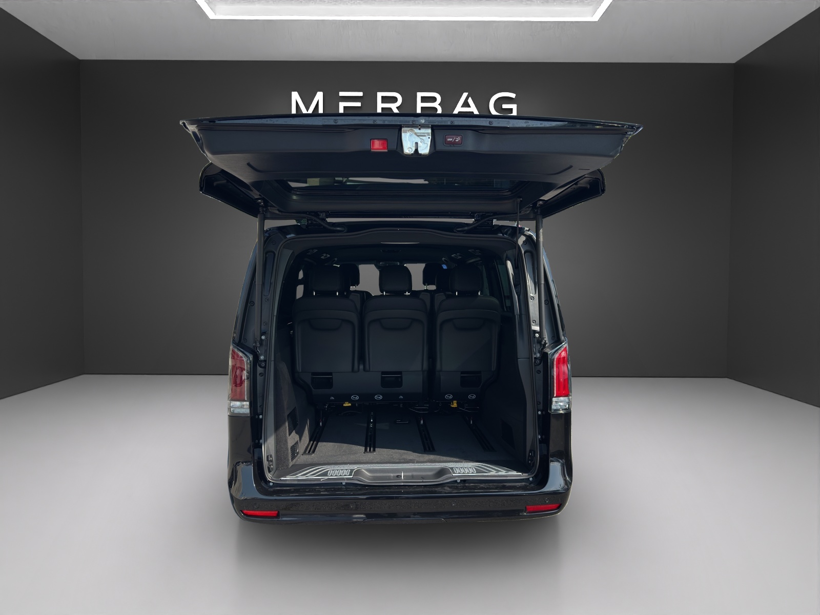 MERCEDES-BENZ V 250 d extralang 4Matic Avantgarde 9G-Tronic-image-9