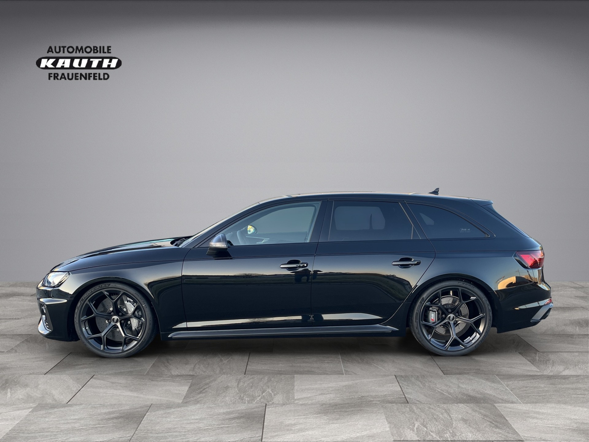 AUDI RS4 Avant 25 year edition quattro tiptronic*Limitiert Nr. 243 von 250 Stück, 470PS, (5-Jahre Garantie)-showroom-element-1