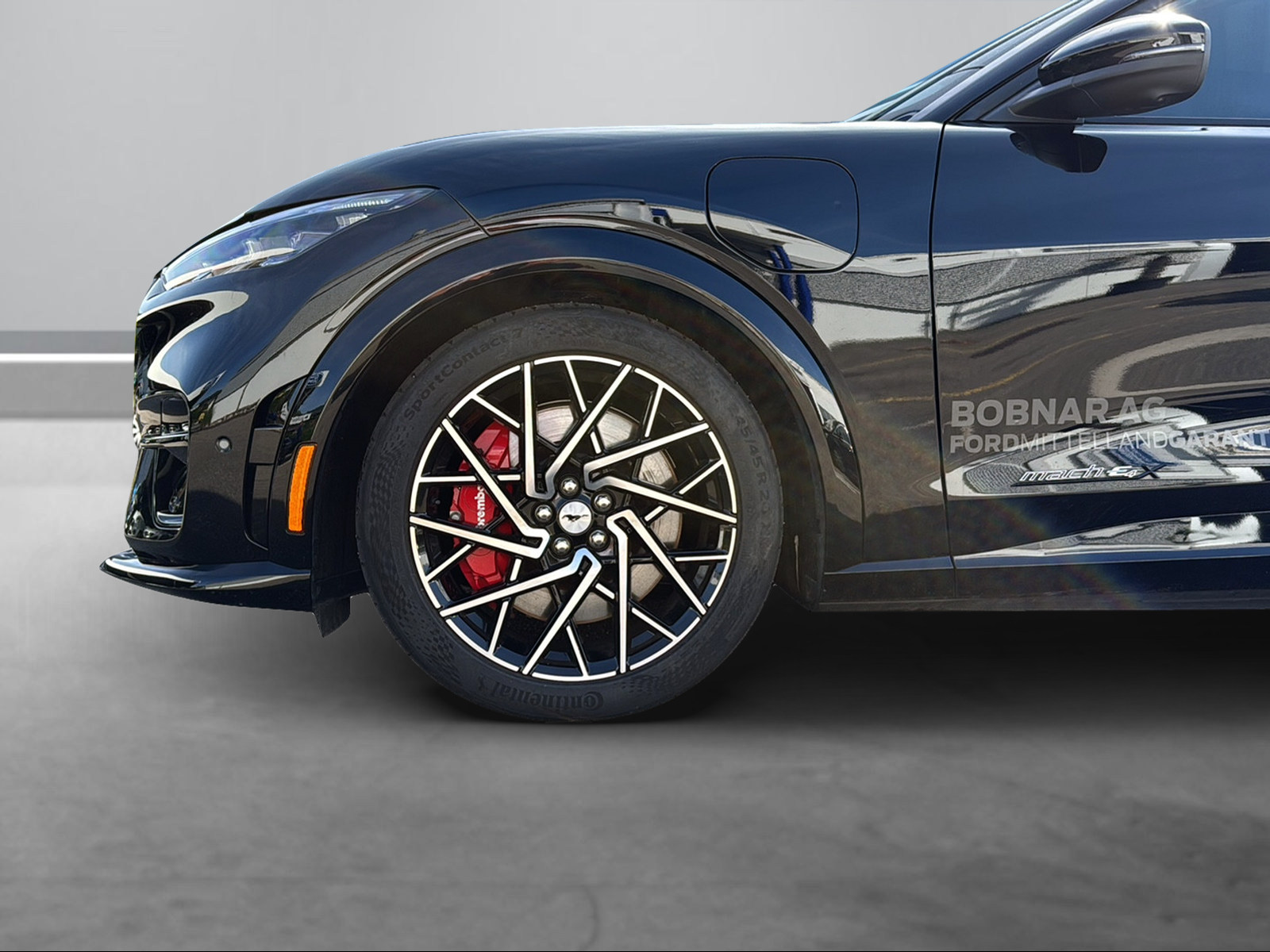 FORD Mustang MACH-E GT AWD 91 kWh-image-6