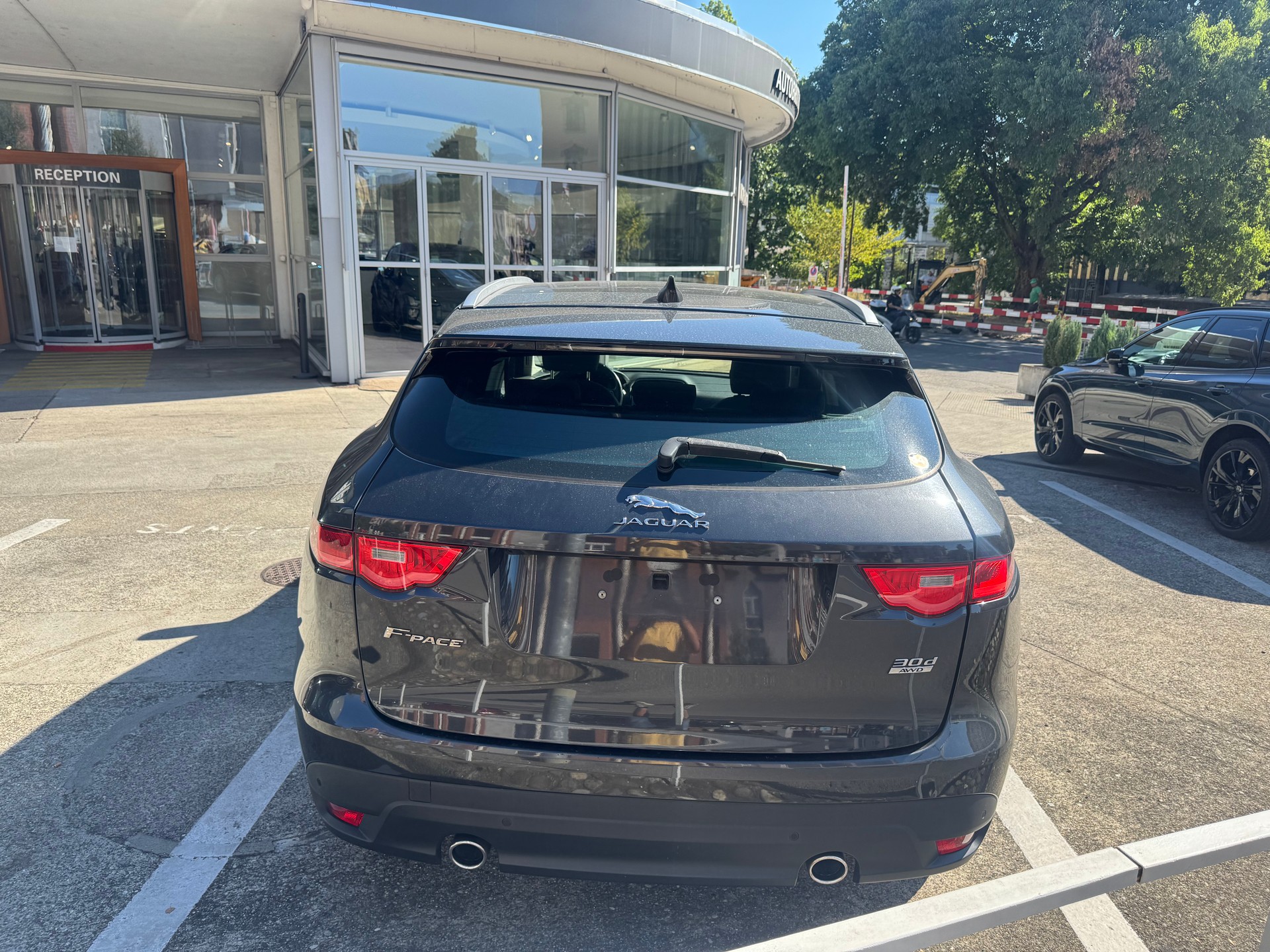 JAGUAR F-Pace 3.0 TD Prestige AWD Automatik-image-4