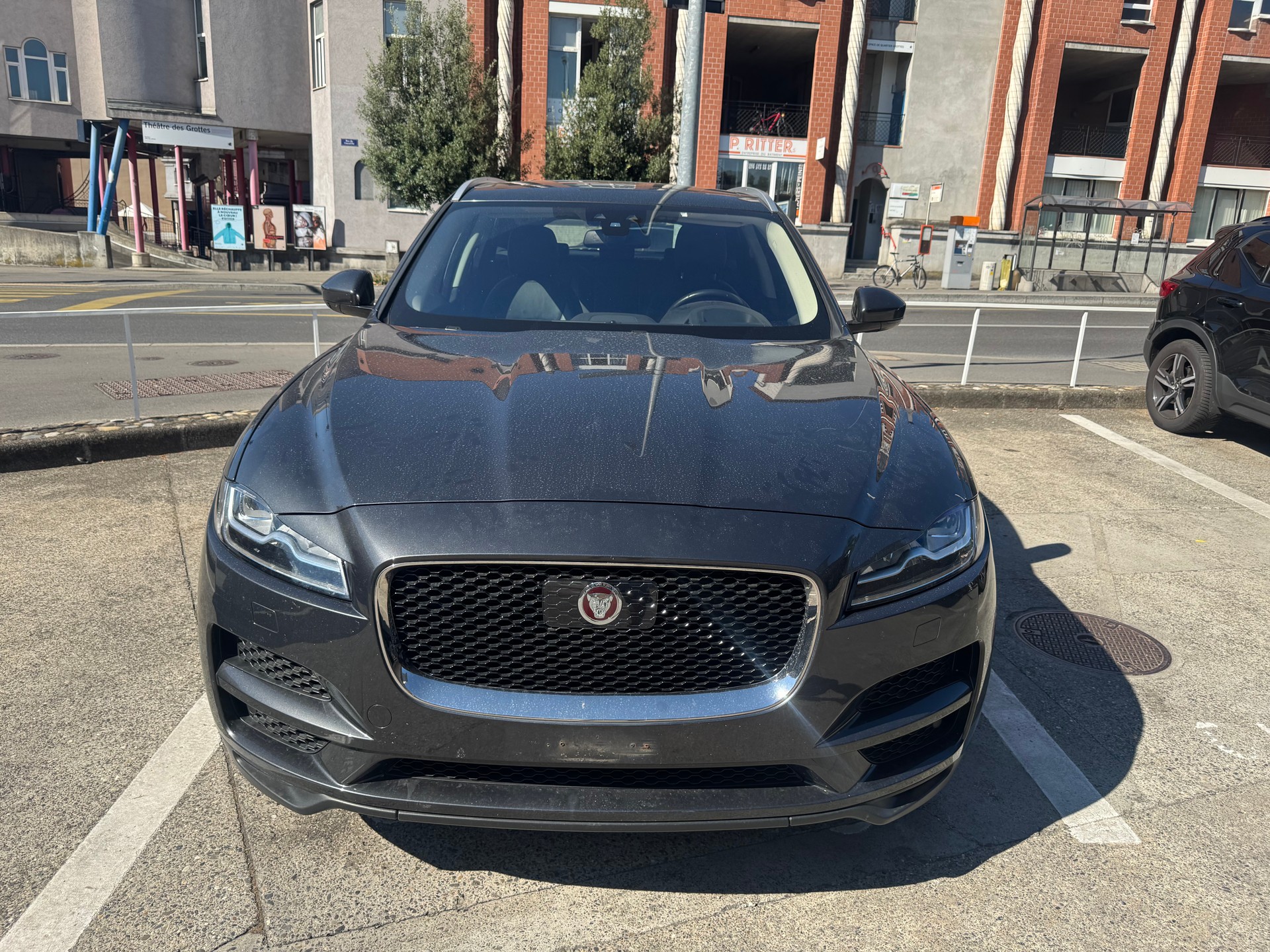 JAGUAR F-Pace 3.0 TD Prestige AWD Automatik-image-0
