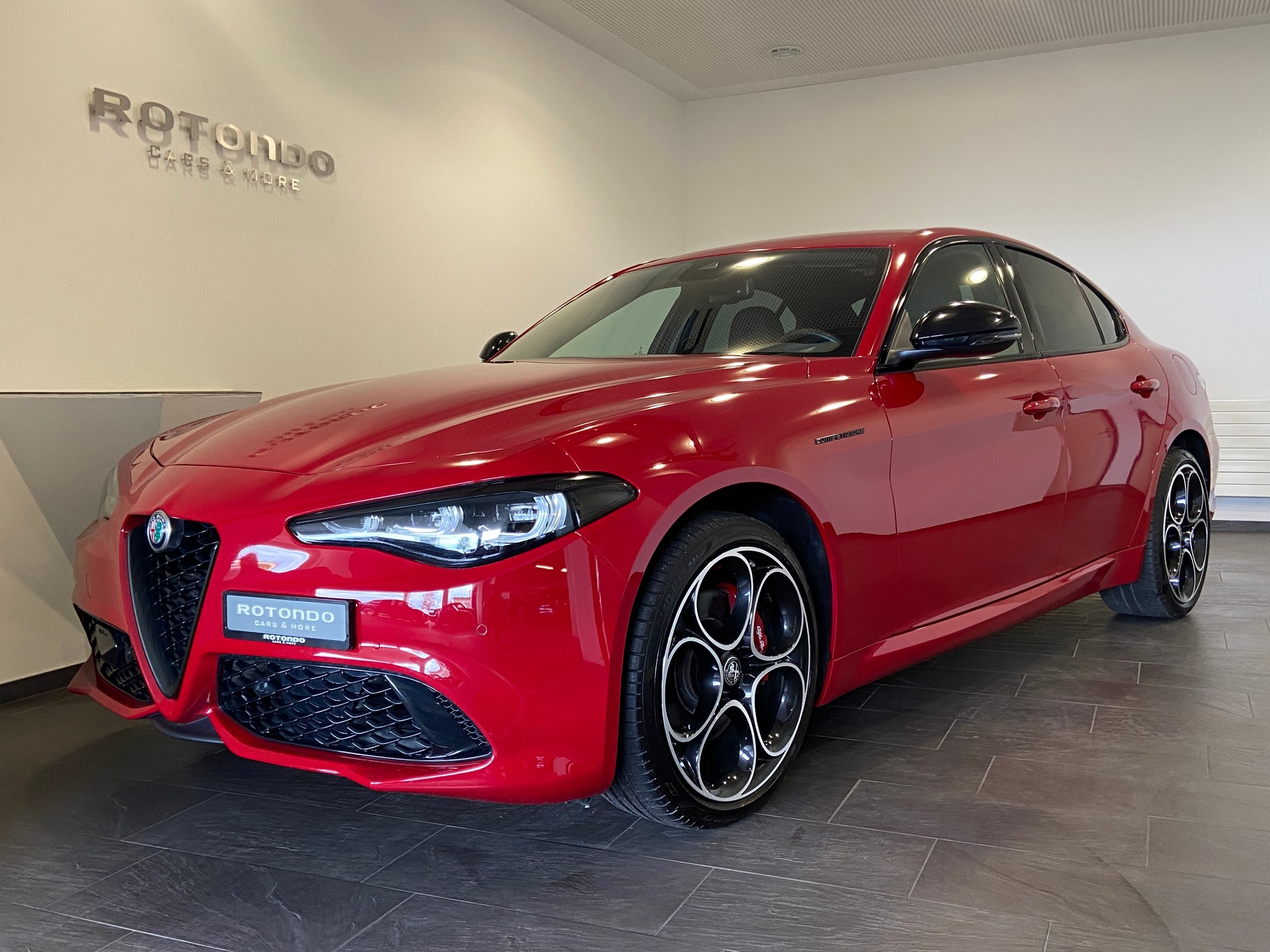 ALFA ROMEO Giulia 2.0 Competizione Q4 AT8-image-0