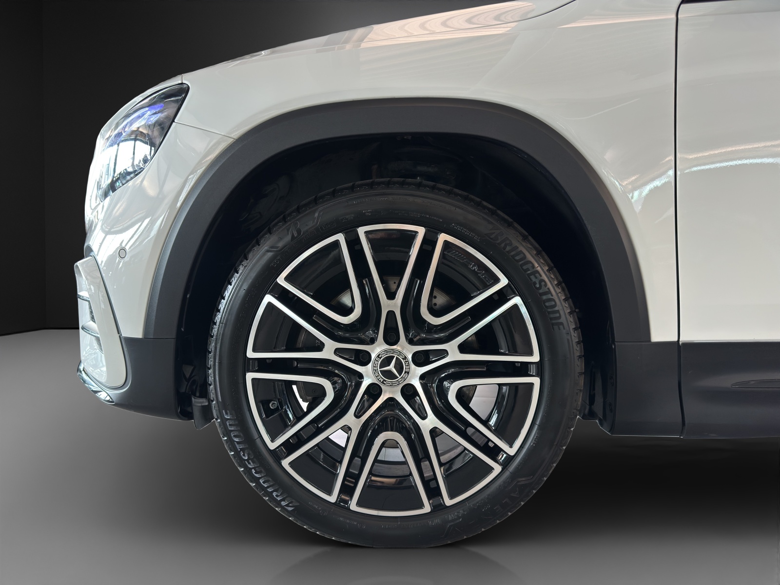 MERCEDES-BENZ GLB 220 4Matic 8G-Tronic-image-7
