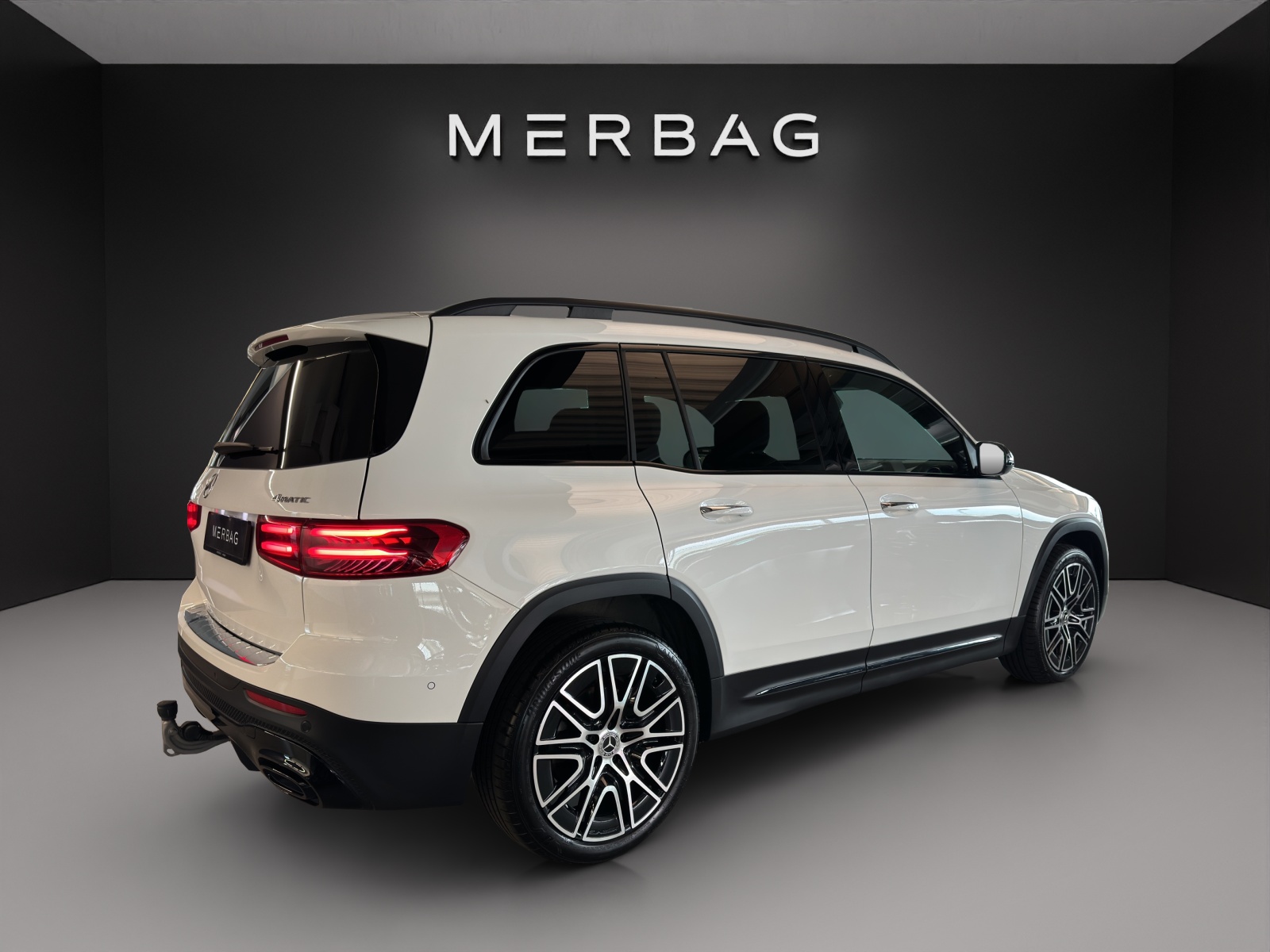 MERCEDES-BENZ GLB 220 4Matic 8G-Tronic-image-5