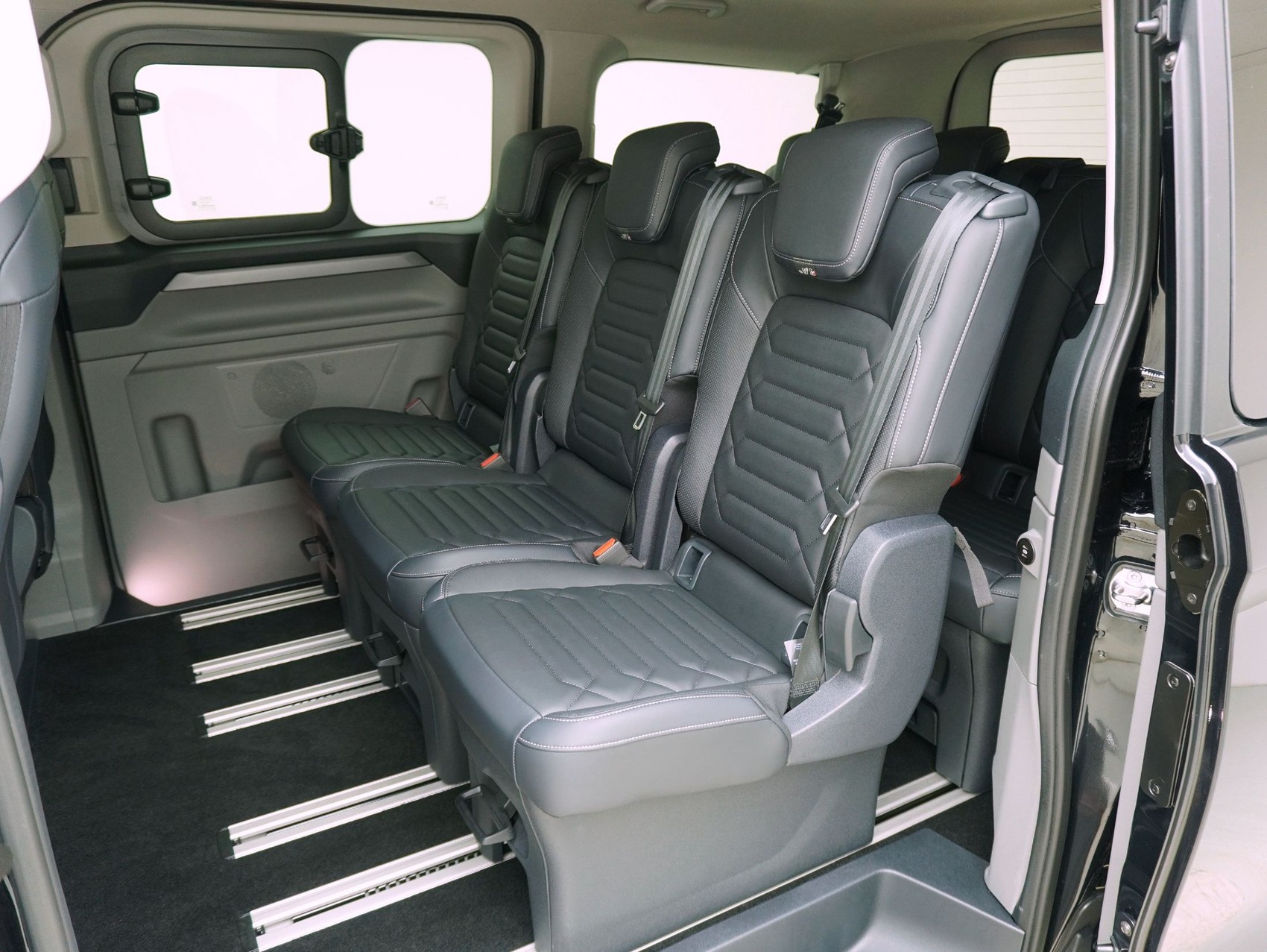 FORD Tourneo Custom 320 L1 2.0 TDCI 4x4 Titanium X-image-11