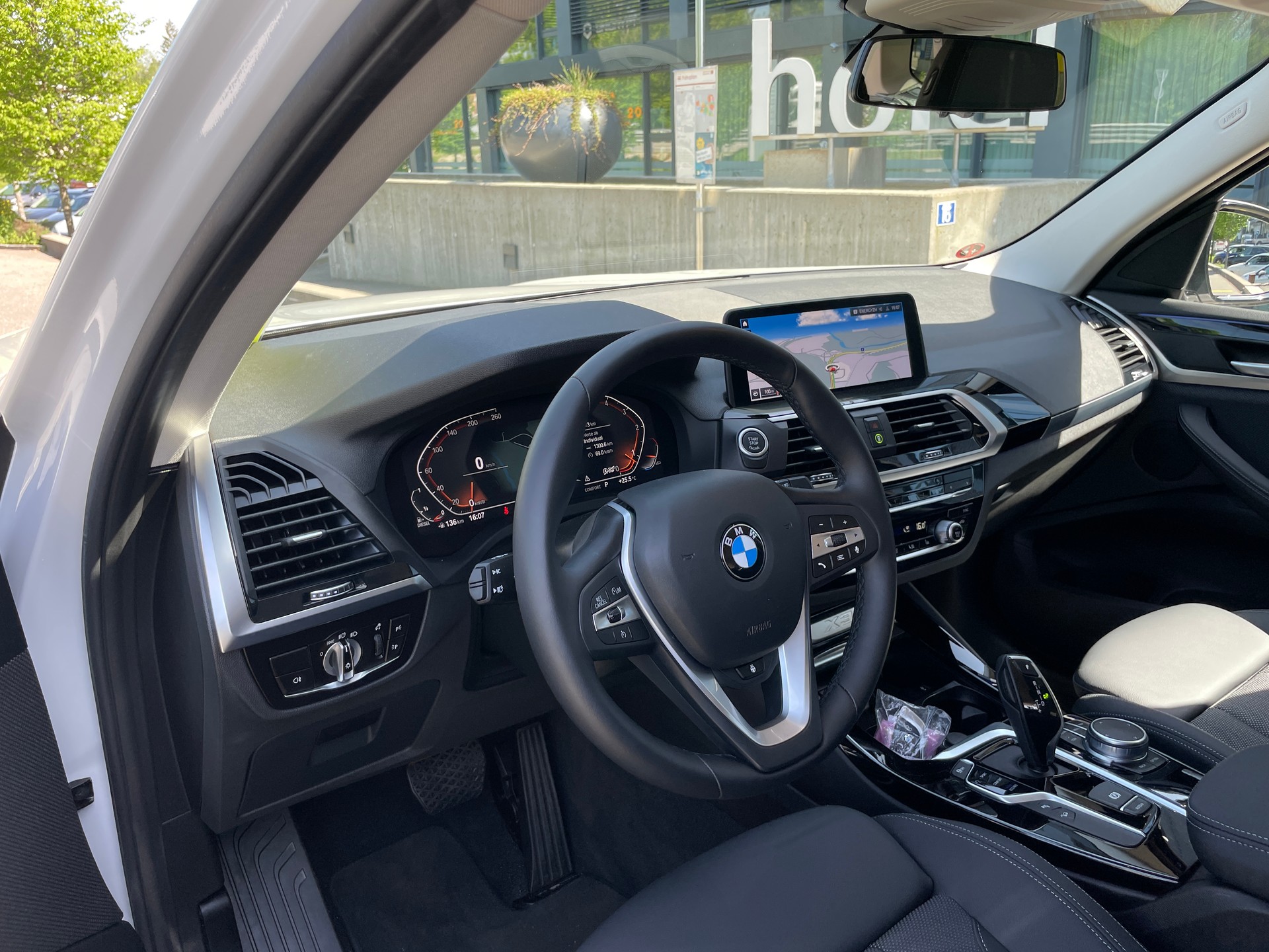 BMW X3 xDrive 48V 20d xLine Steptronic-image-11