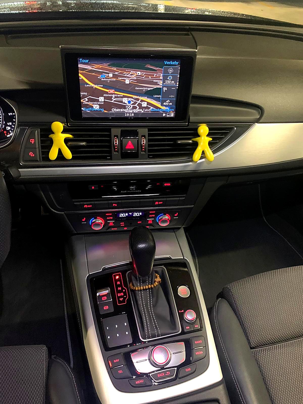 AUDI 2.0TDI ( S-Line )-image-4
