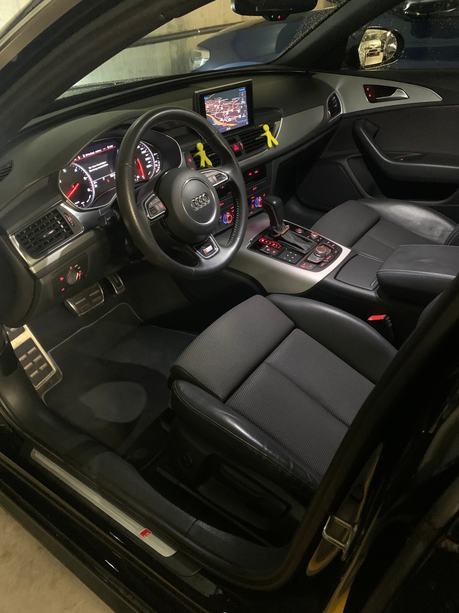 AUDI 2.0TDI ( S-Line )-image-5