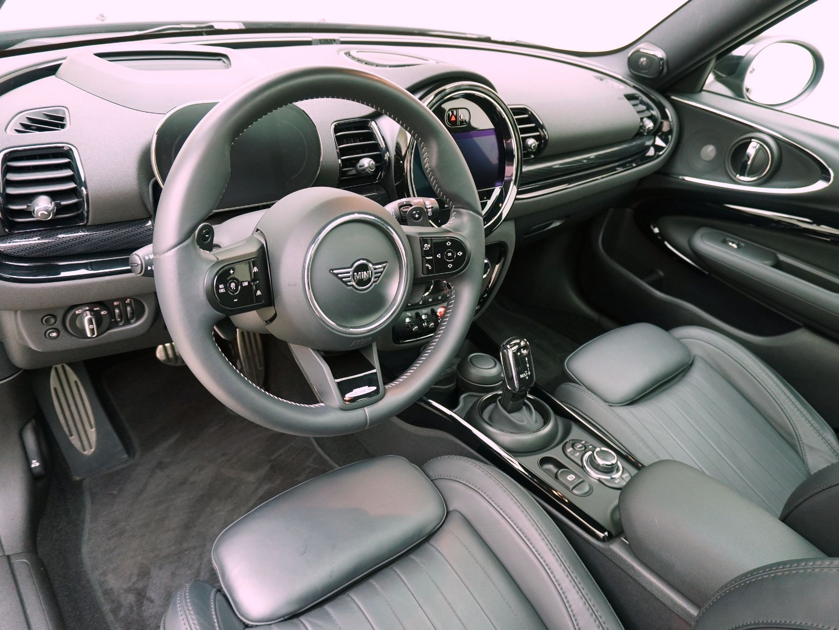 MINI Mini Clubman F54 2.0i John Cooper Works ALL4-image-10