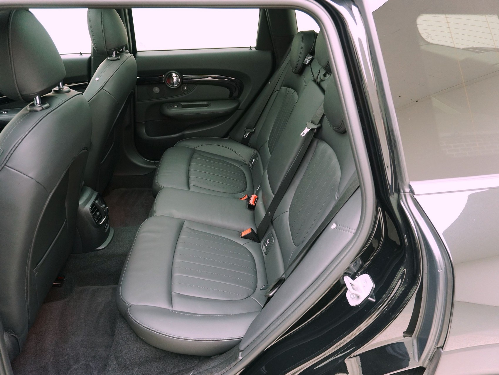 MINI Mini Clubman F54 2.0i John Cooper Works ALL4-image-11