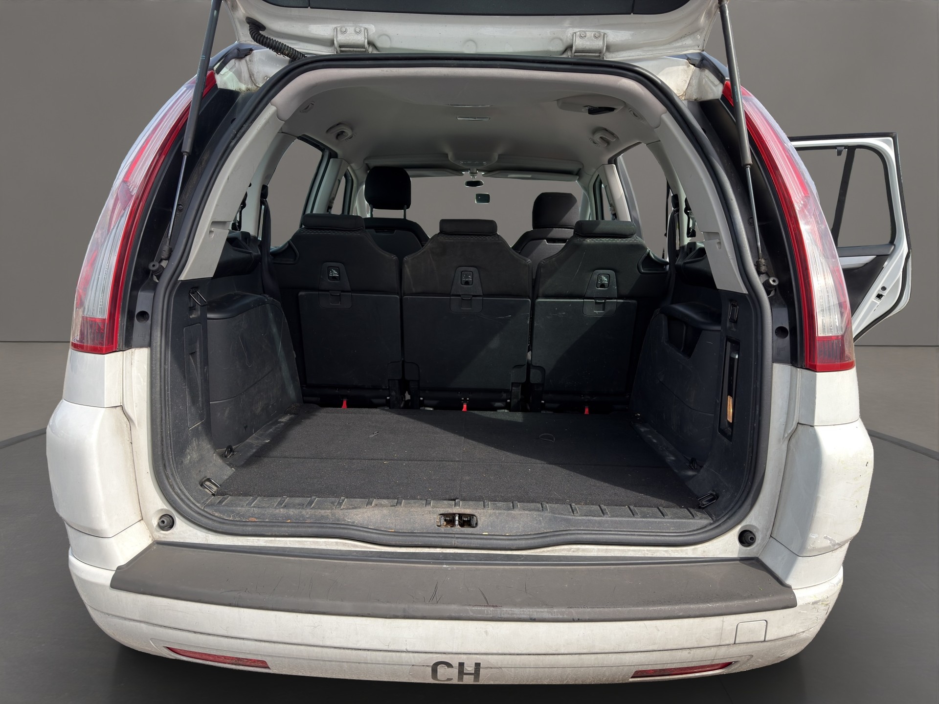 CITROEN Grand C4 Picasso 2.0 HDI Dynamique BMP 7 Plätze-image-16