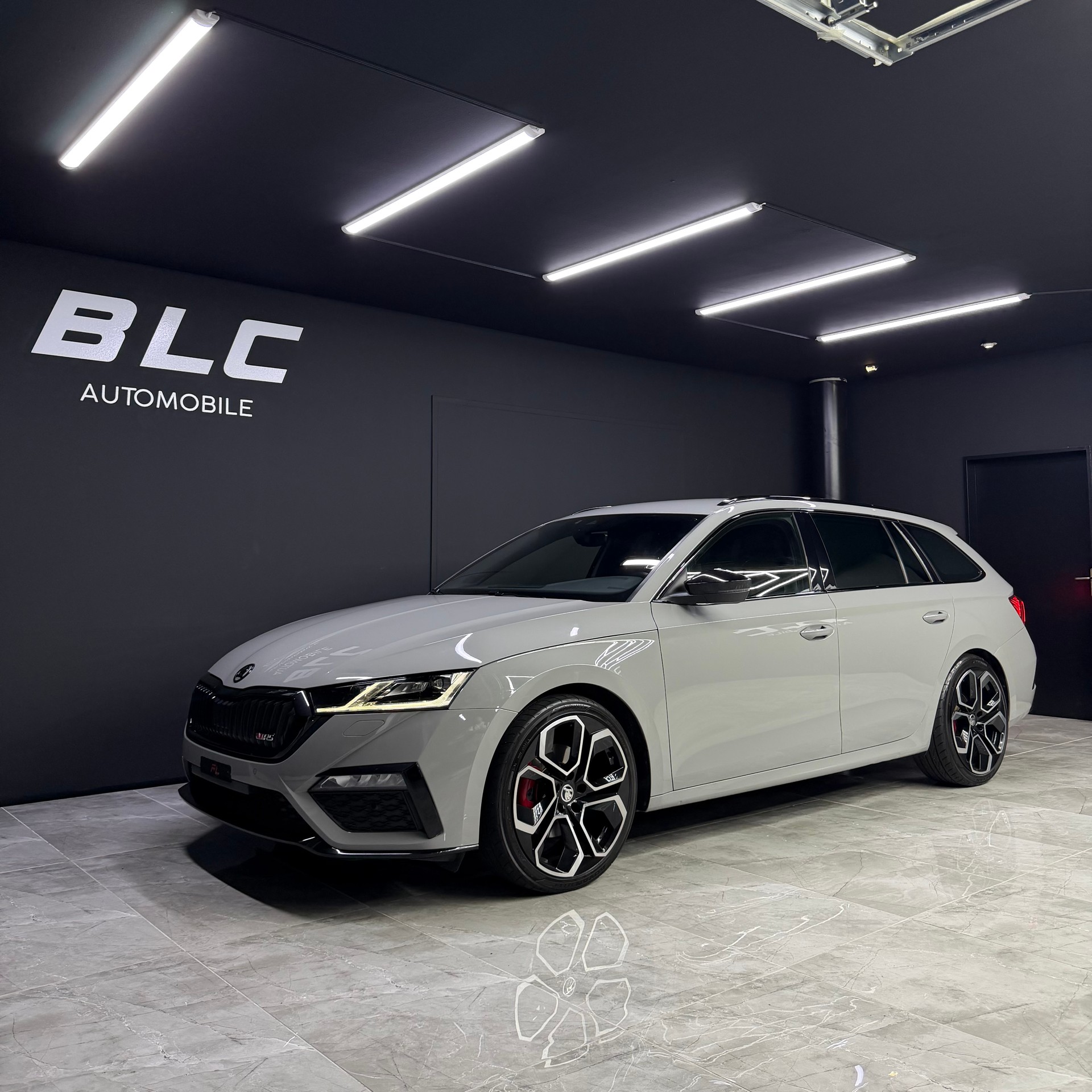 SKODA Octavia Combi 2.0 TDI DSG RS 4x4