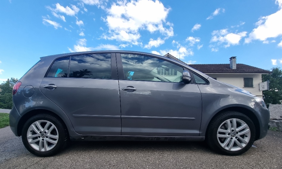 VW Golf Plus 1.4 TSI Highline DSG Anhängerkupplung-showroom-element-3