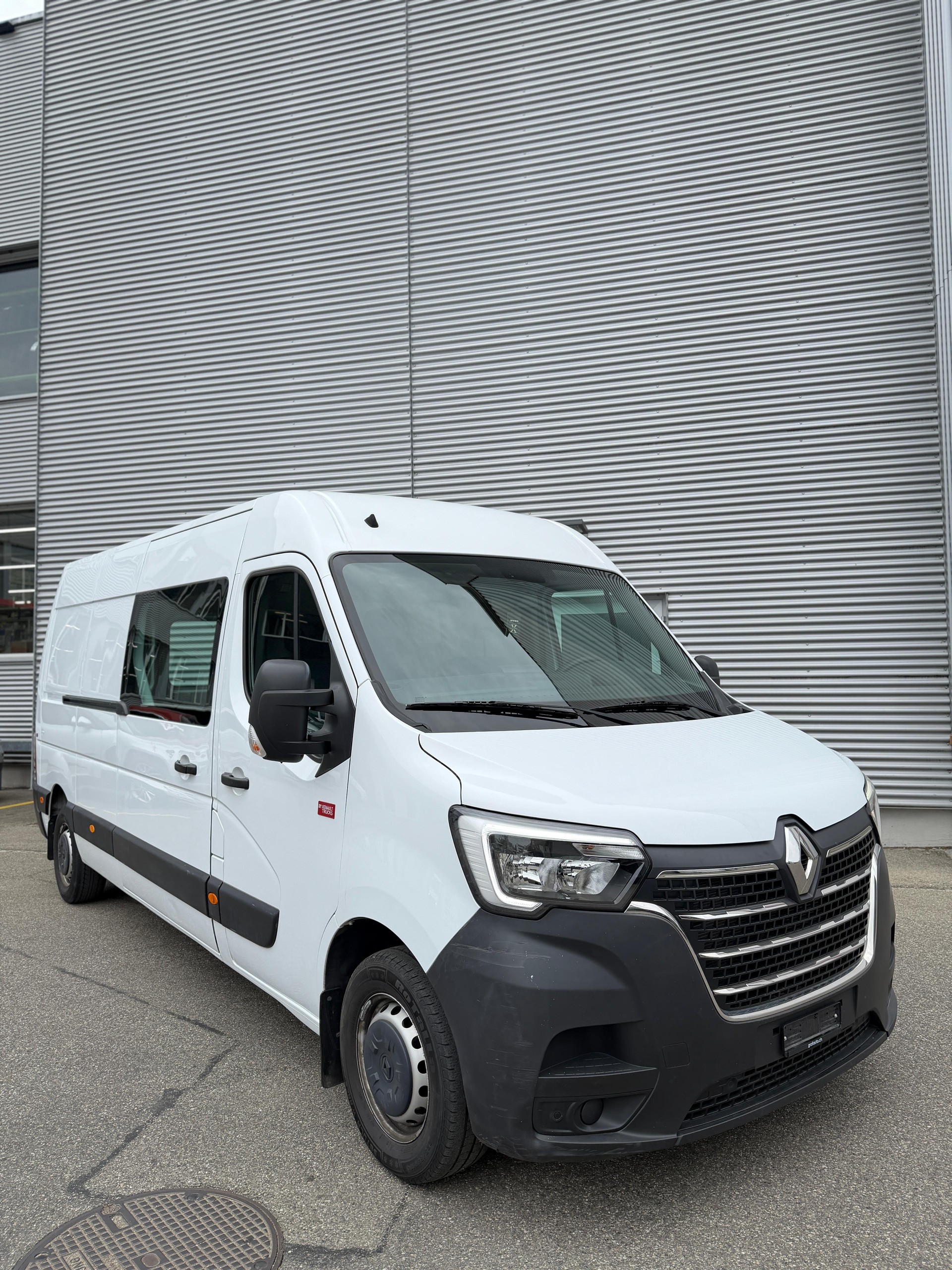RENAULT T35 dCi150 L3H2 mit AHK, Seitenneigung inkl.-image-0