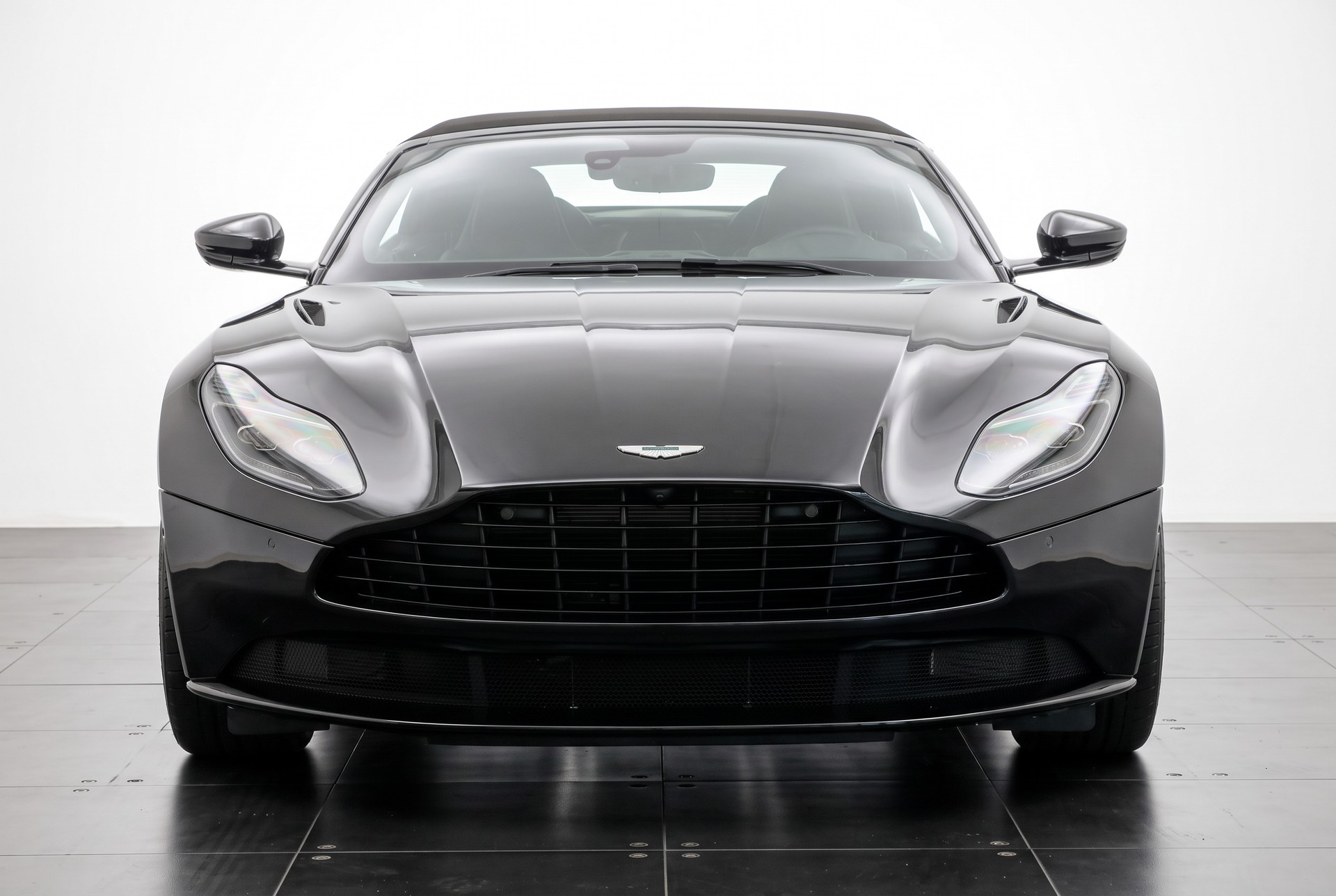 ASTON MARTIN DB11 V8 Volante Touchtronic 3 Shadow Edition-image-1