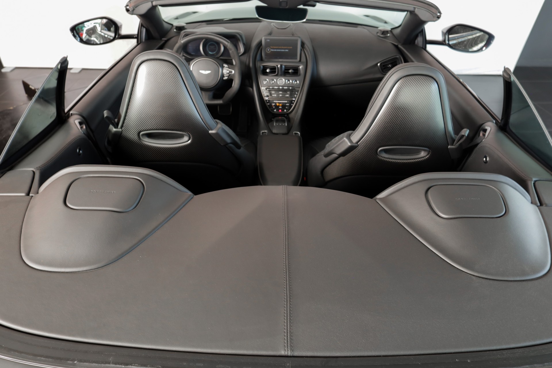 ASTON MARTIN DB11 V8 Volante Touchtronic 3 Shadow Edition-image-20