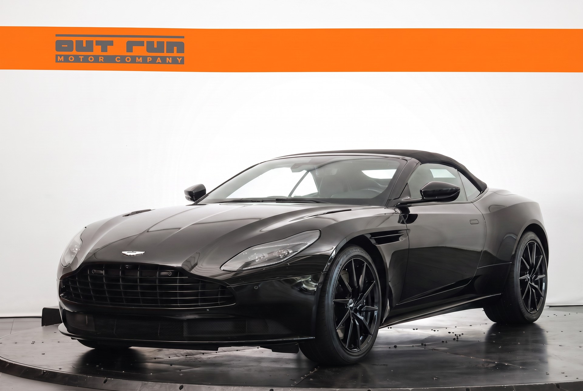 ASTON MARTIN DB11 V8 Volante Touchtronic 3 Shadow Edition-image-0