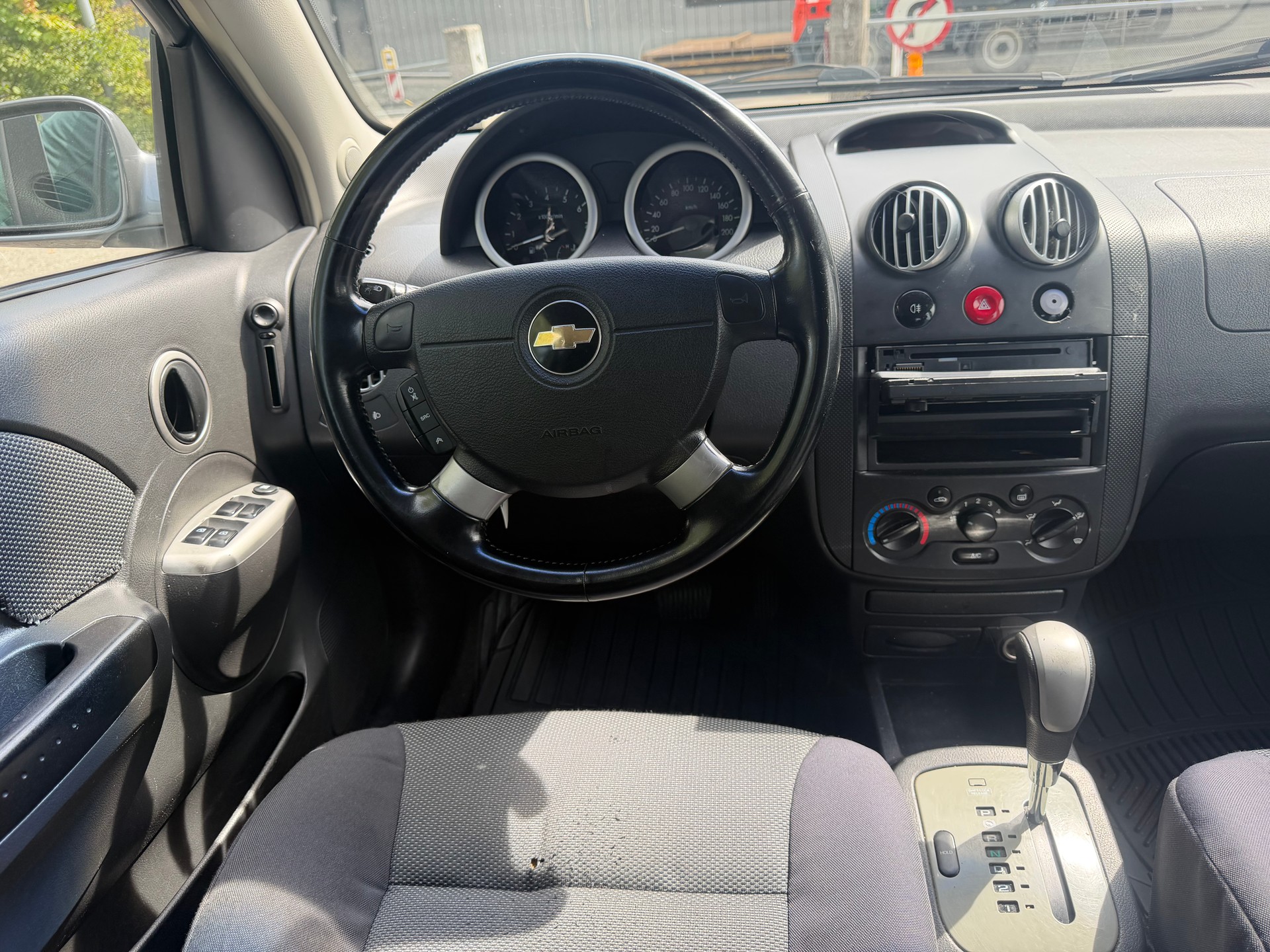 CHEVROLET Kalos 1.4 16V SX ** Automat ** Klimaanlage ** 04x Airbag ** Letzte MFK 21.06.2023 ** B04-image-2