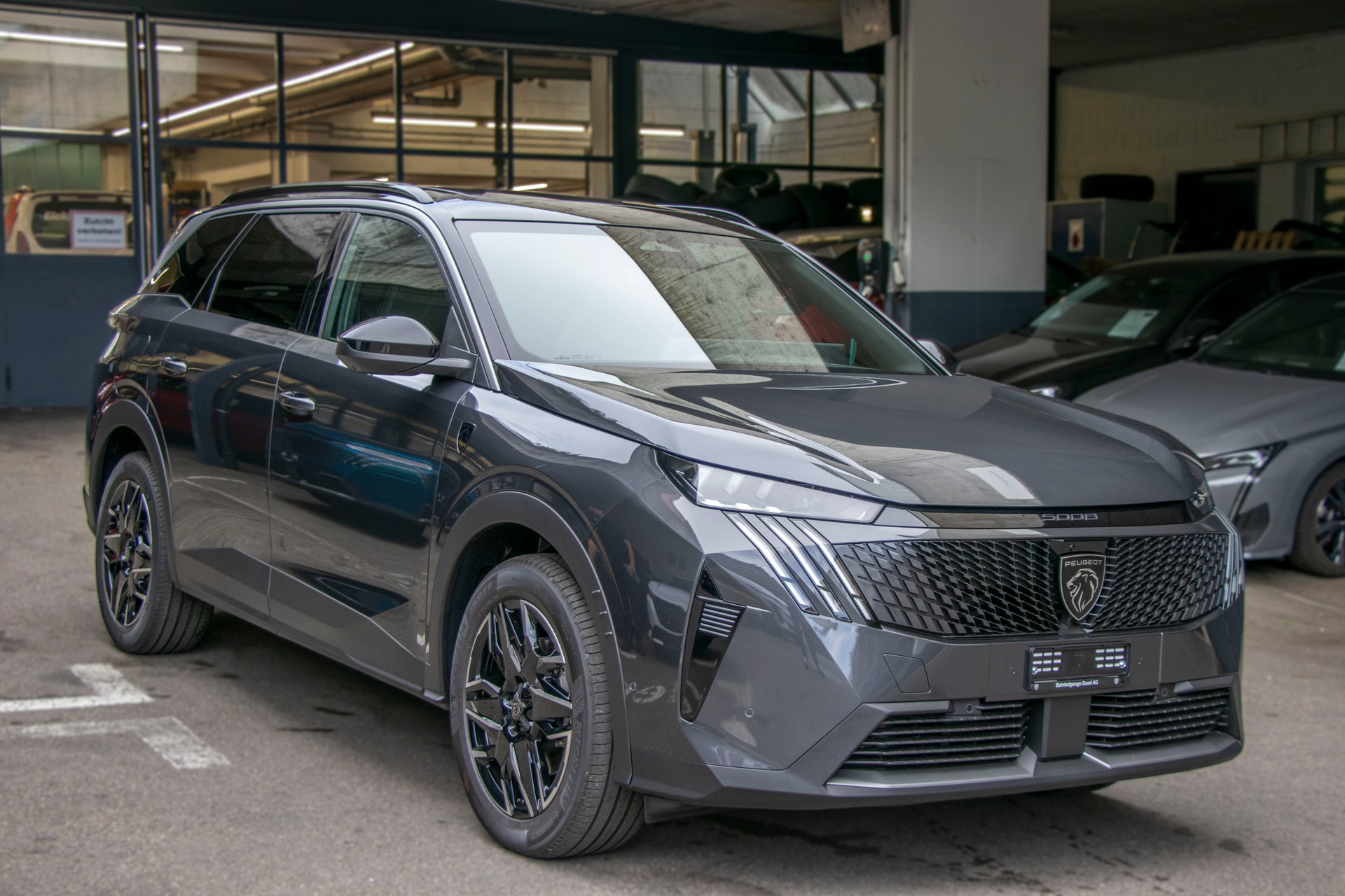 PEUGEOT 5008 145 Hybrid e-DCS6 GT Exclusive-image-3