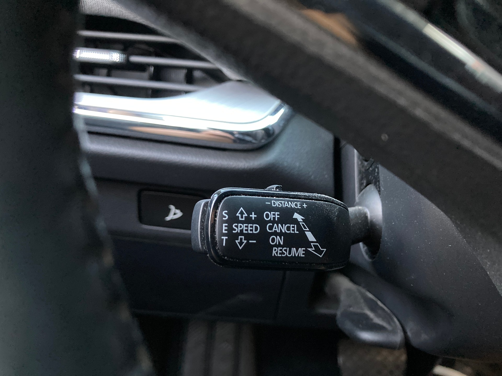 SKODA Enyaq iV 80-image-10