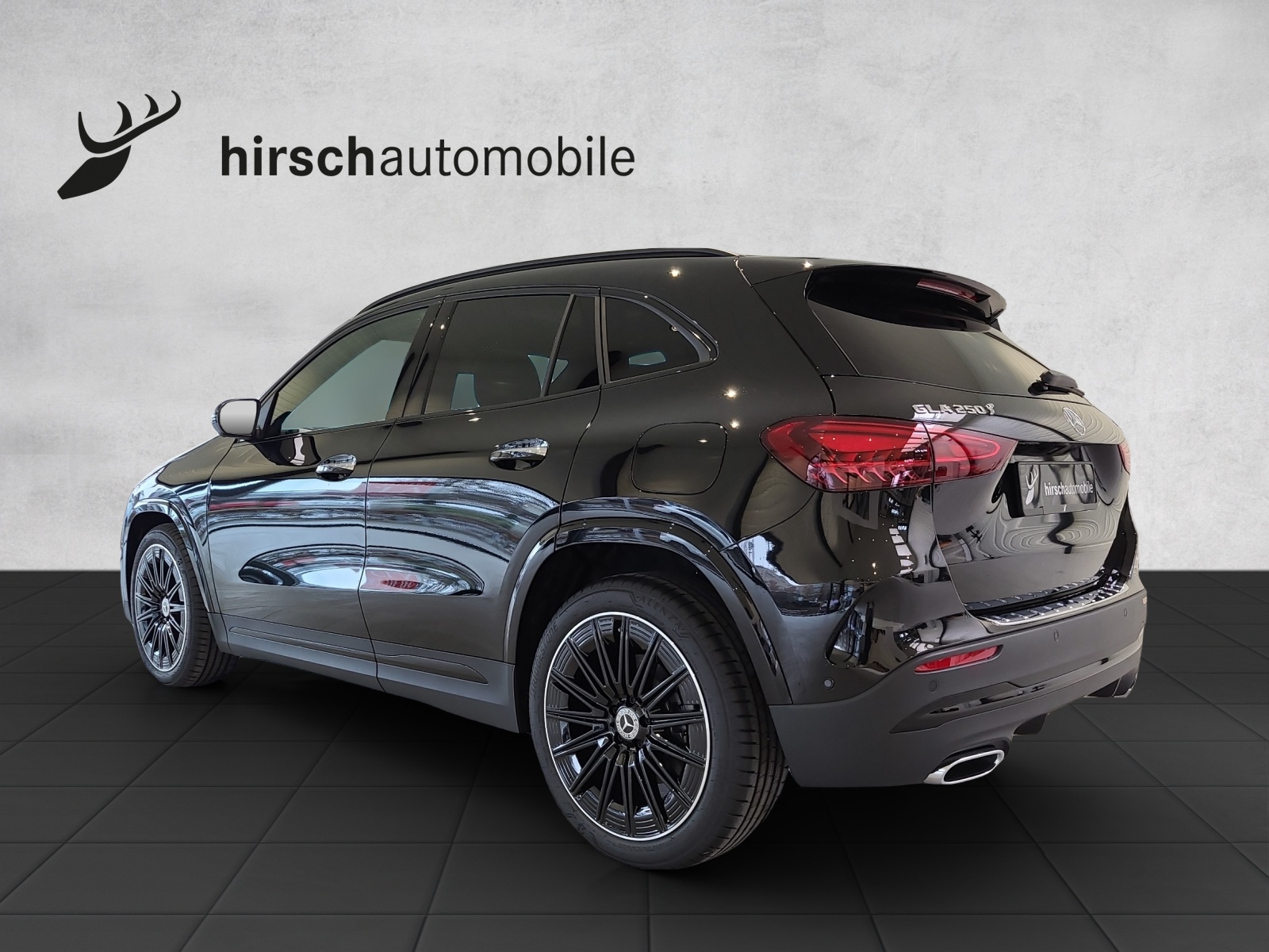 MERCEDES-BENZ GLA 250 AMG 4M Swiss Star H247-image-8