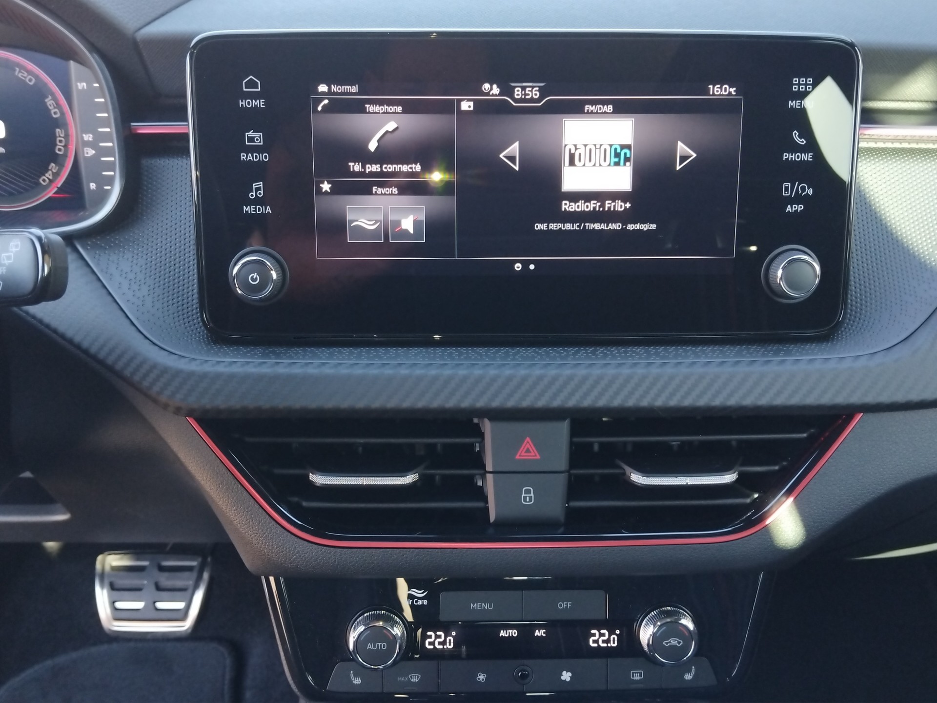SKODA Kamiq 1.5 TSI Monte Carlo DSG-image-13